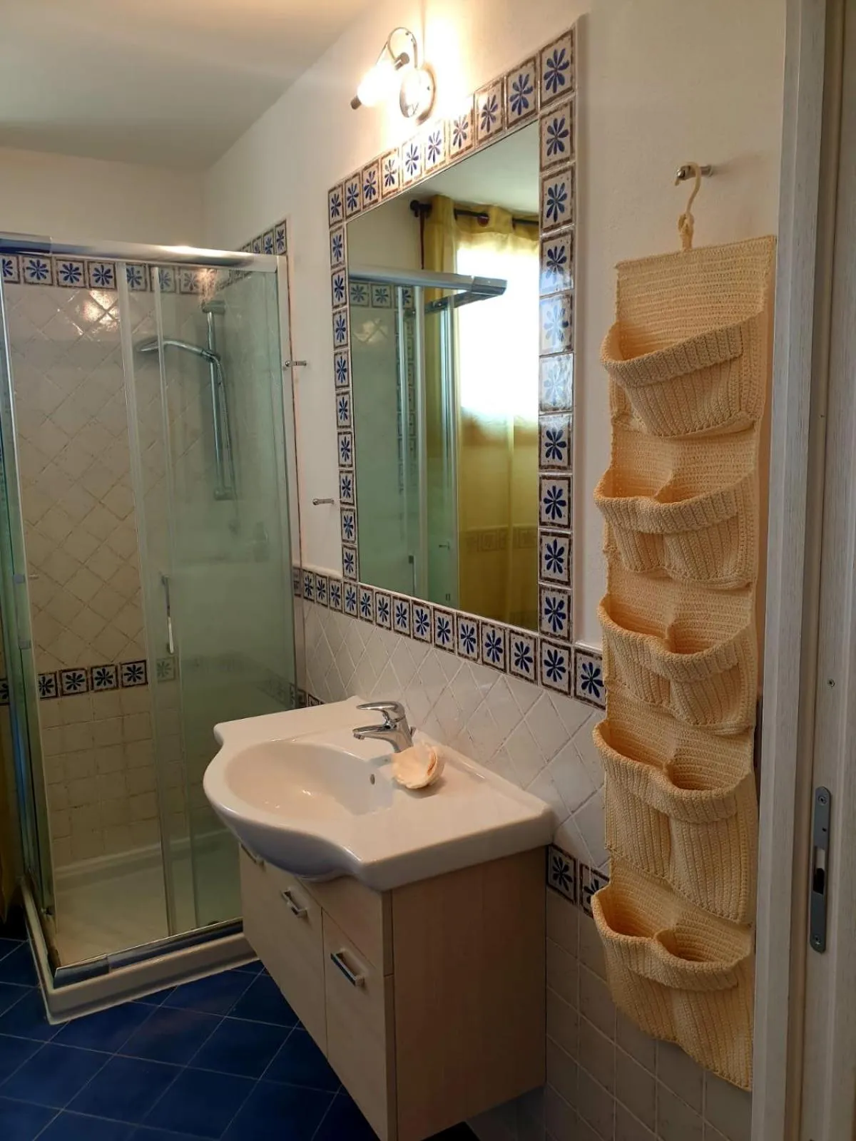 Shower in Residence Ataras