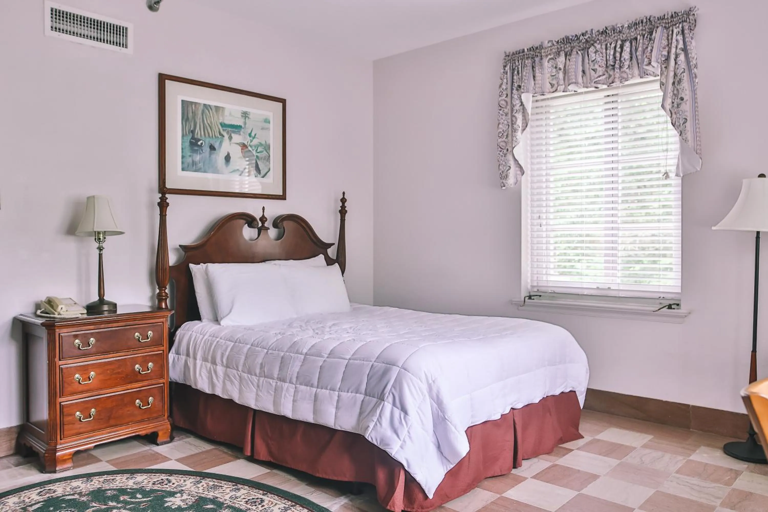 Bedroom, Bed in The Lodge at Wakulla Springs