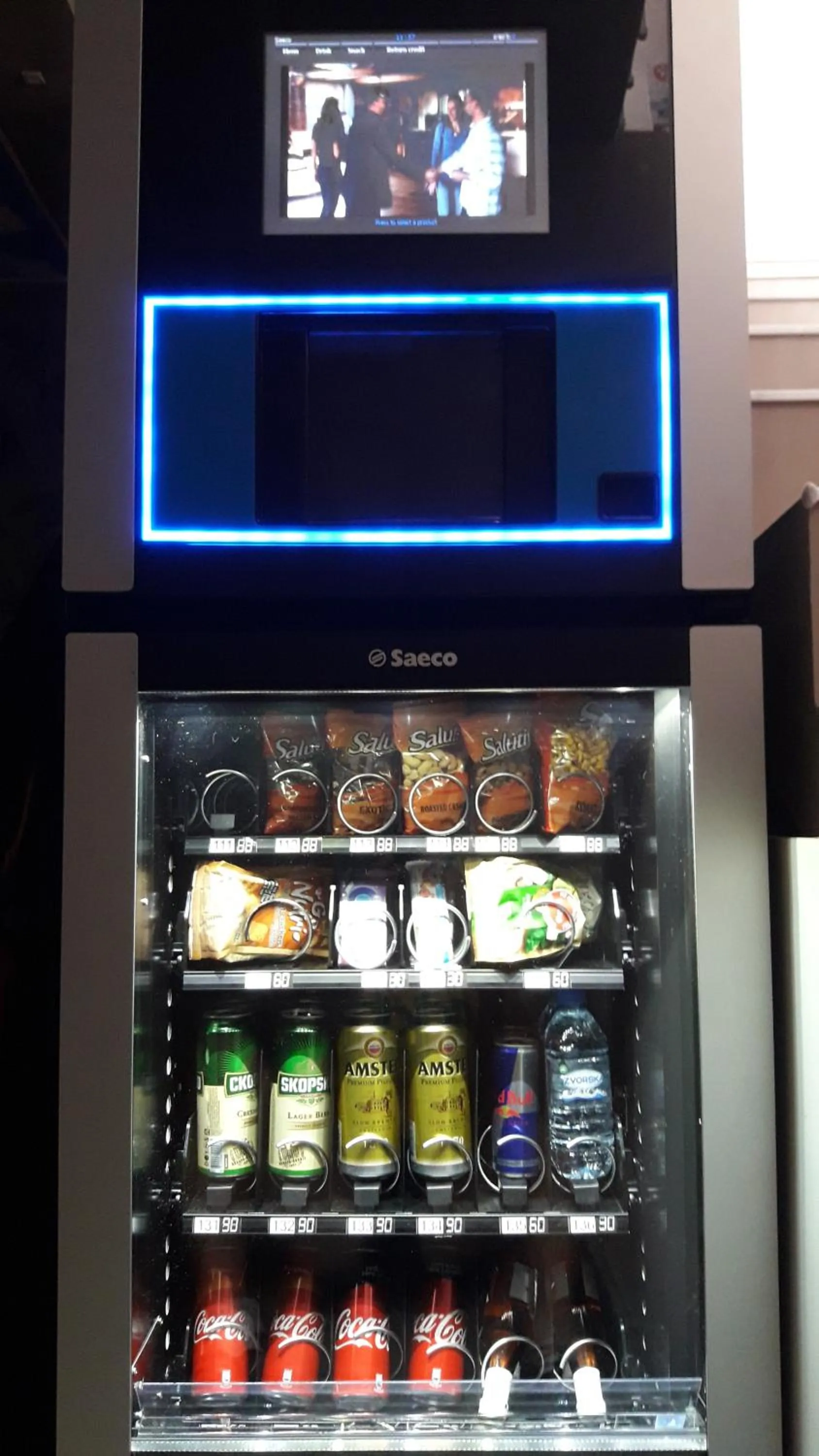 Food and drinks in Aloha Apartments with pool