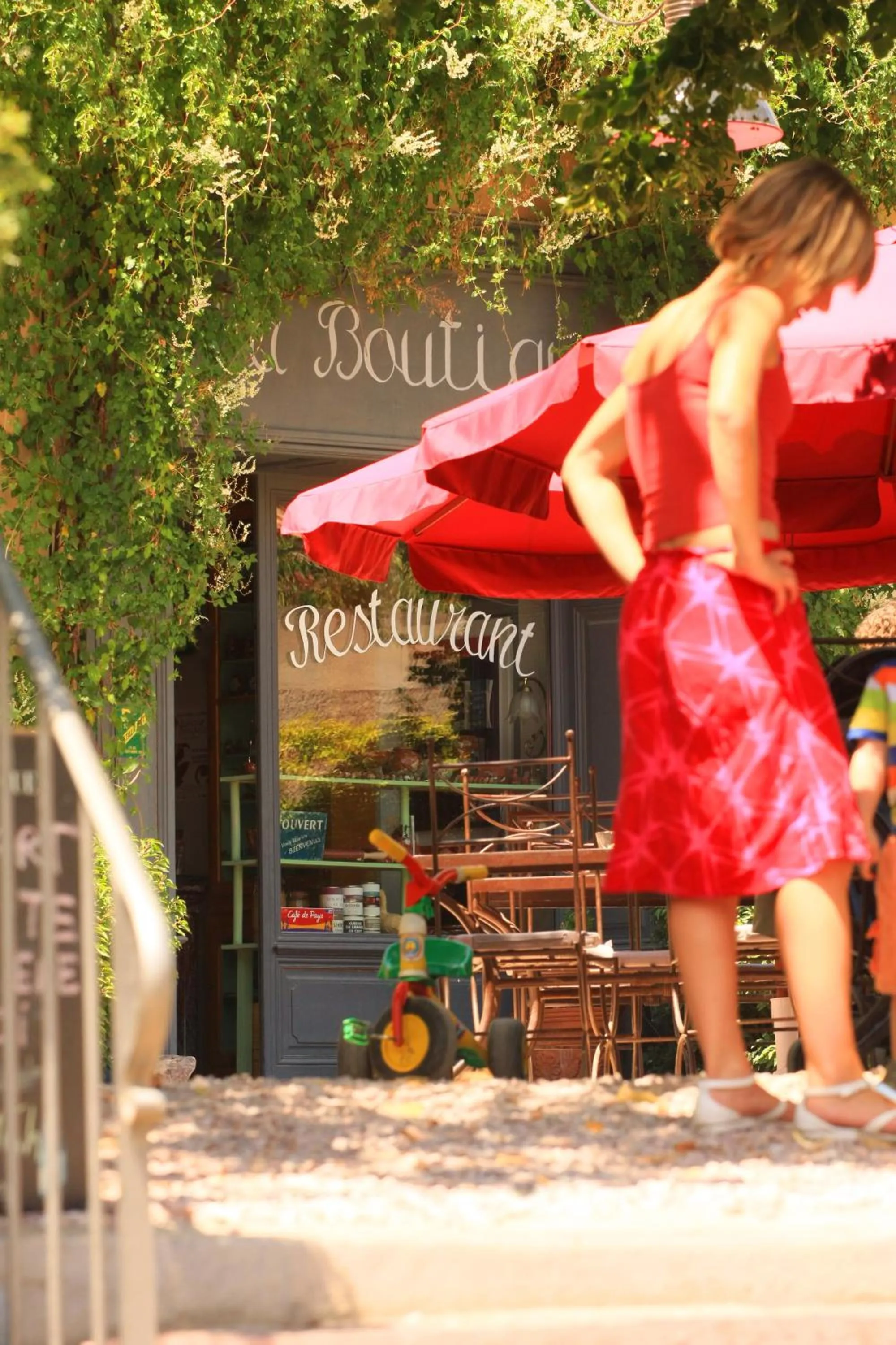 Garden in Logis Hotel - Restaurant La Marbrerie