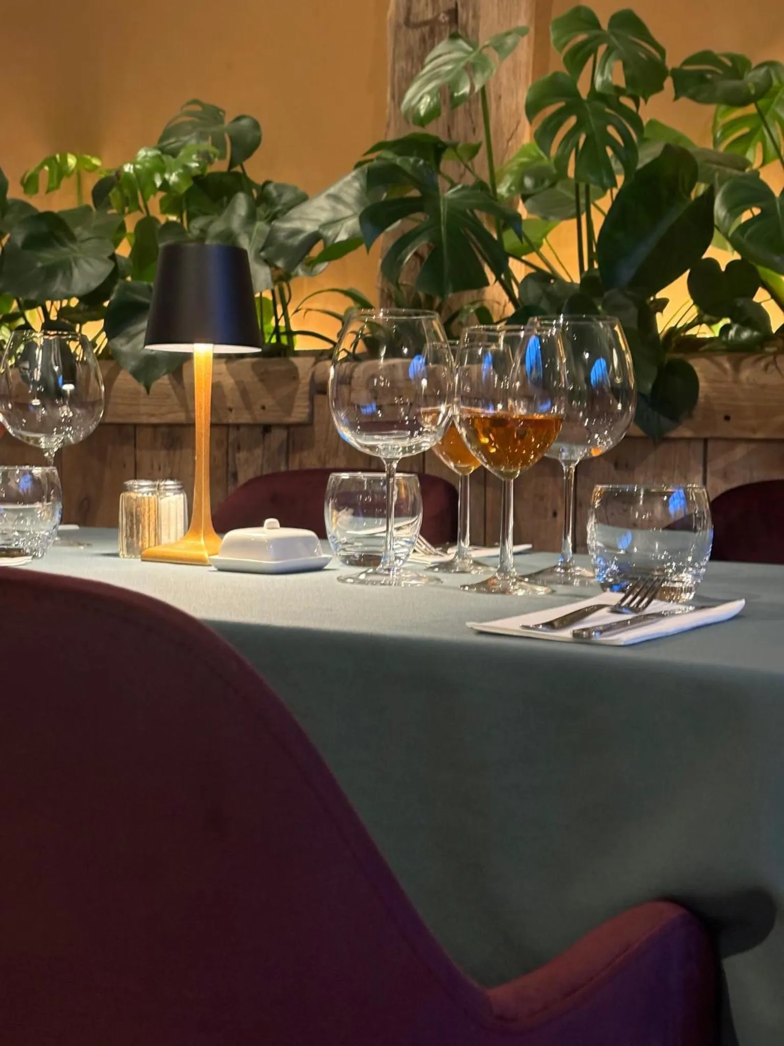 Restaurant/places to eat in Hôtel Restaurant - Les Oiseaux de Passage