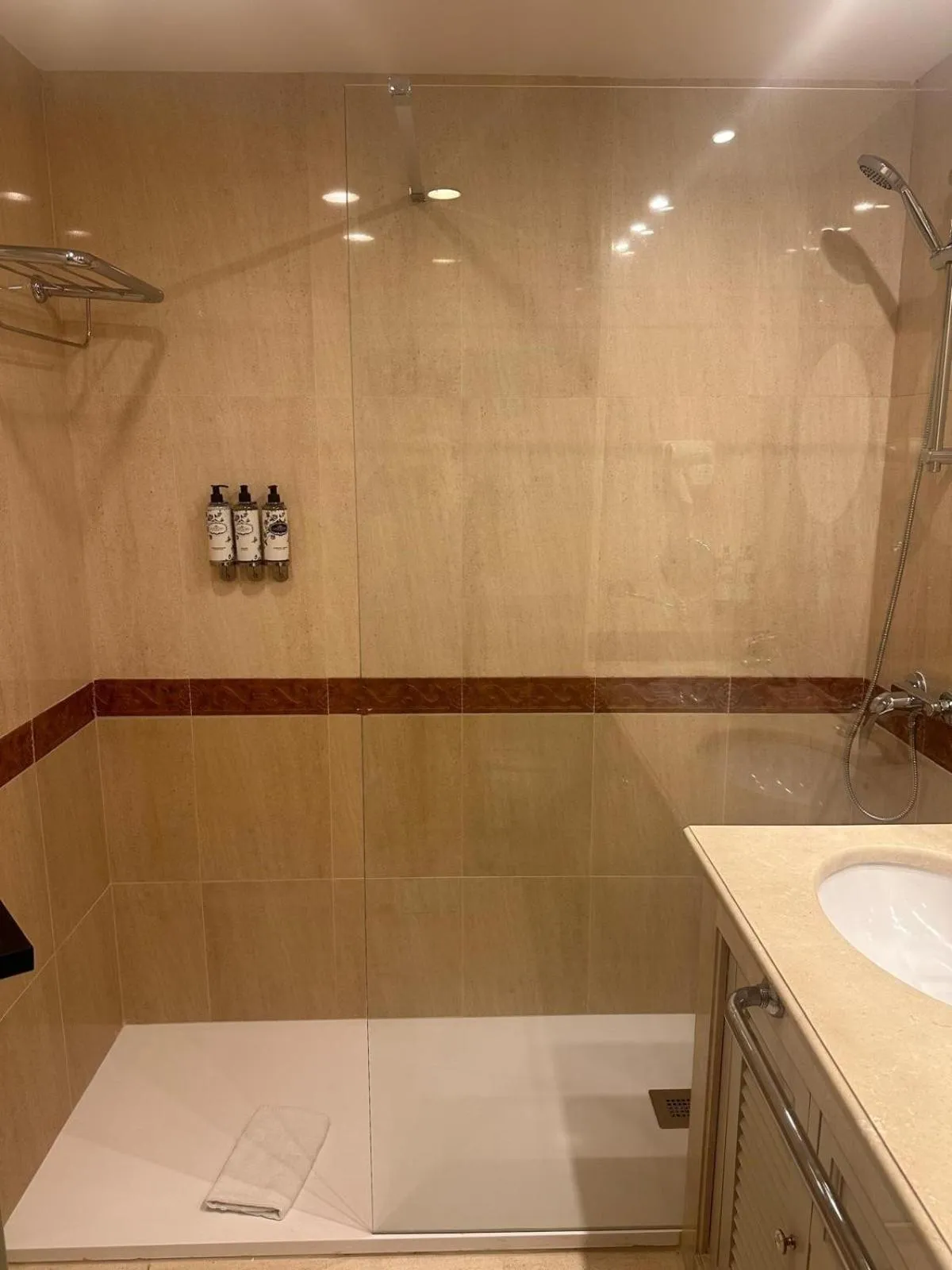 Apartamentos Guadalpin Boutique