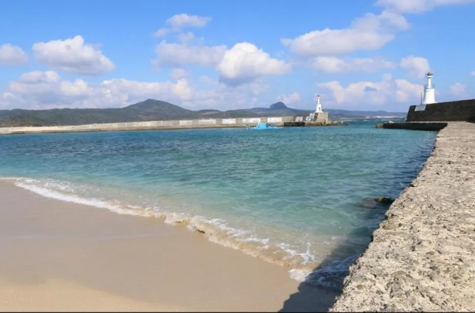 Beach in Full Moon Resort