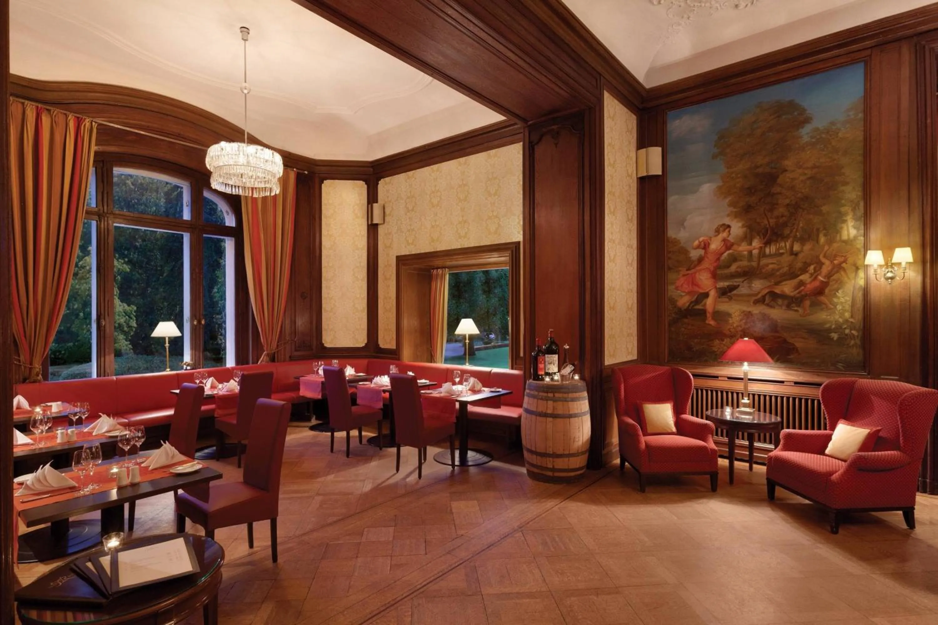 Lounge or bar in Villa Rothschild, Autograph Collection