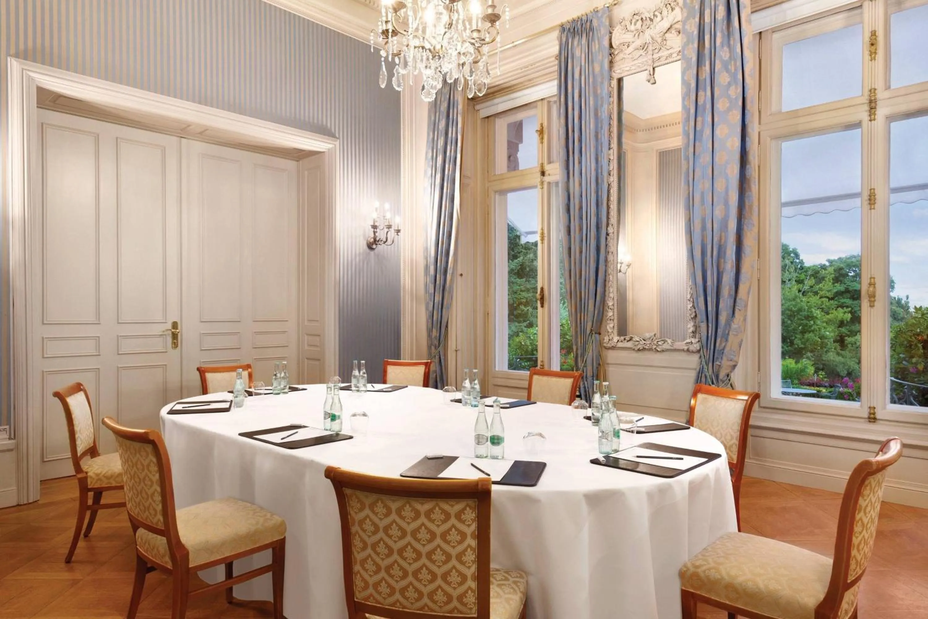 Meeting/conference room in Villa Rothschild, Autograph Collection