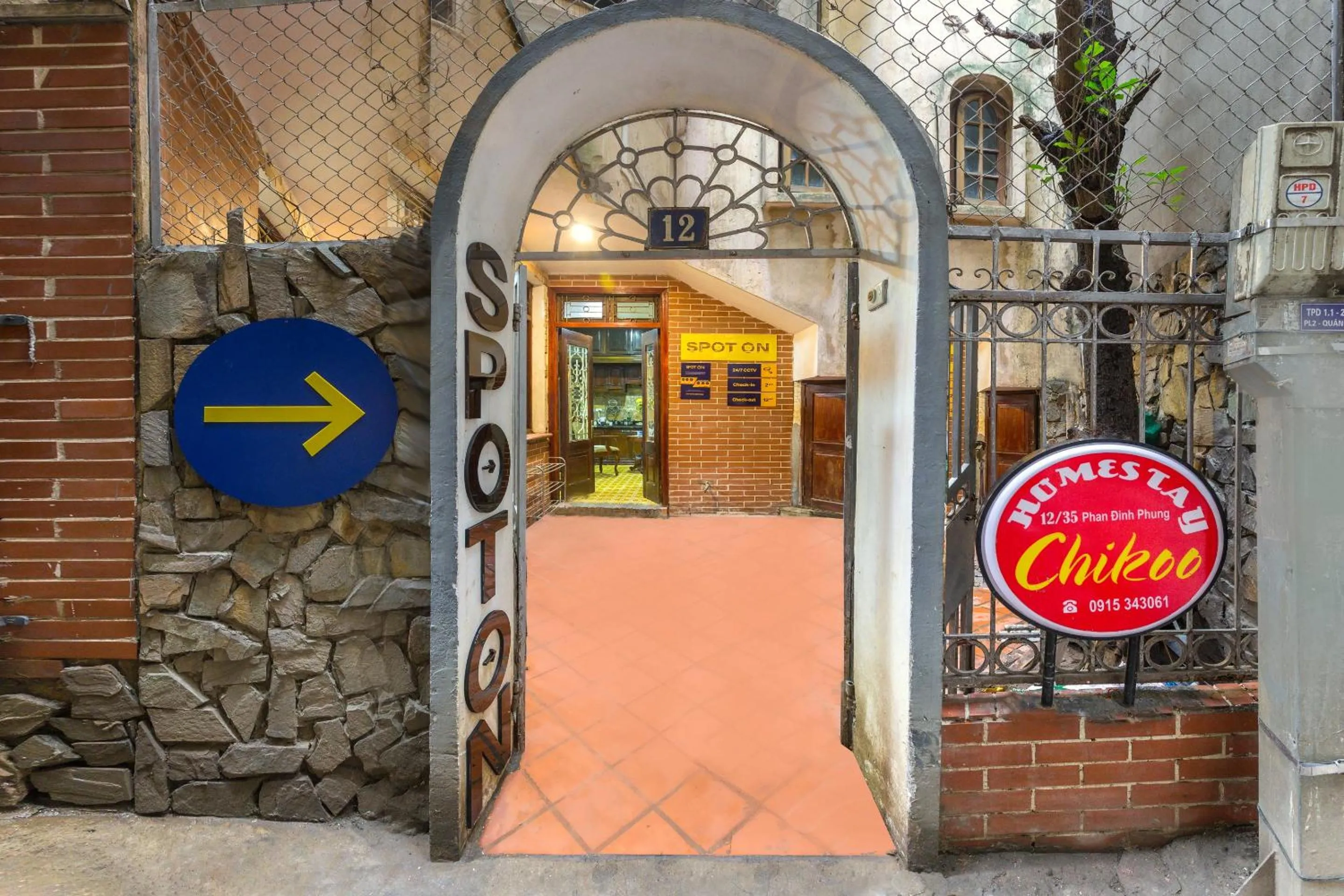 Facade/entrance in Chikoo Homestay spot-on