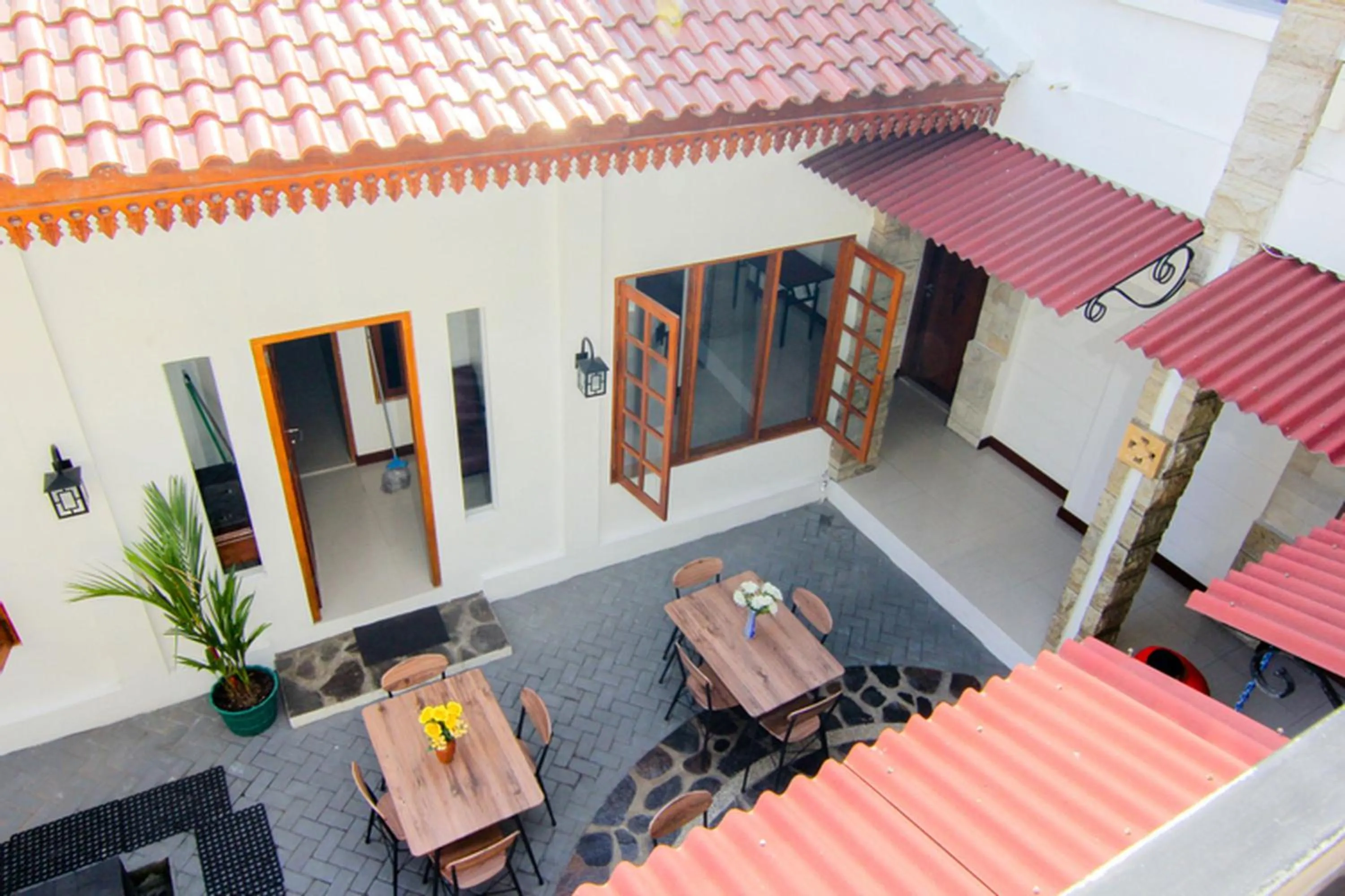 Patio in S5 Guest House Yogyakarta