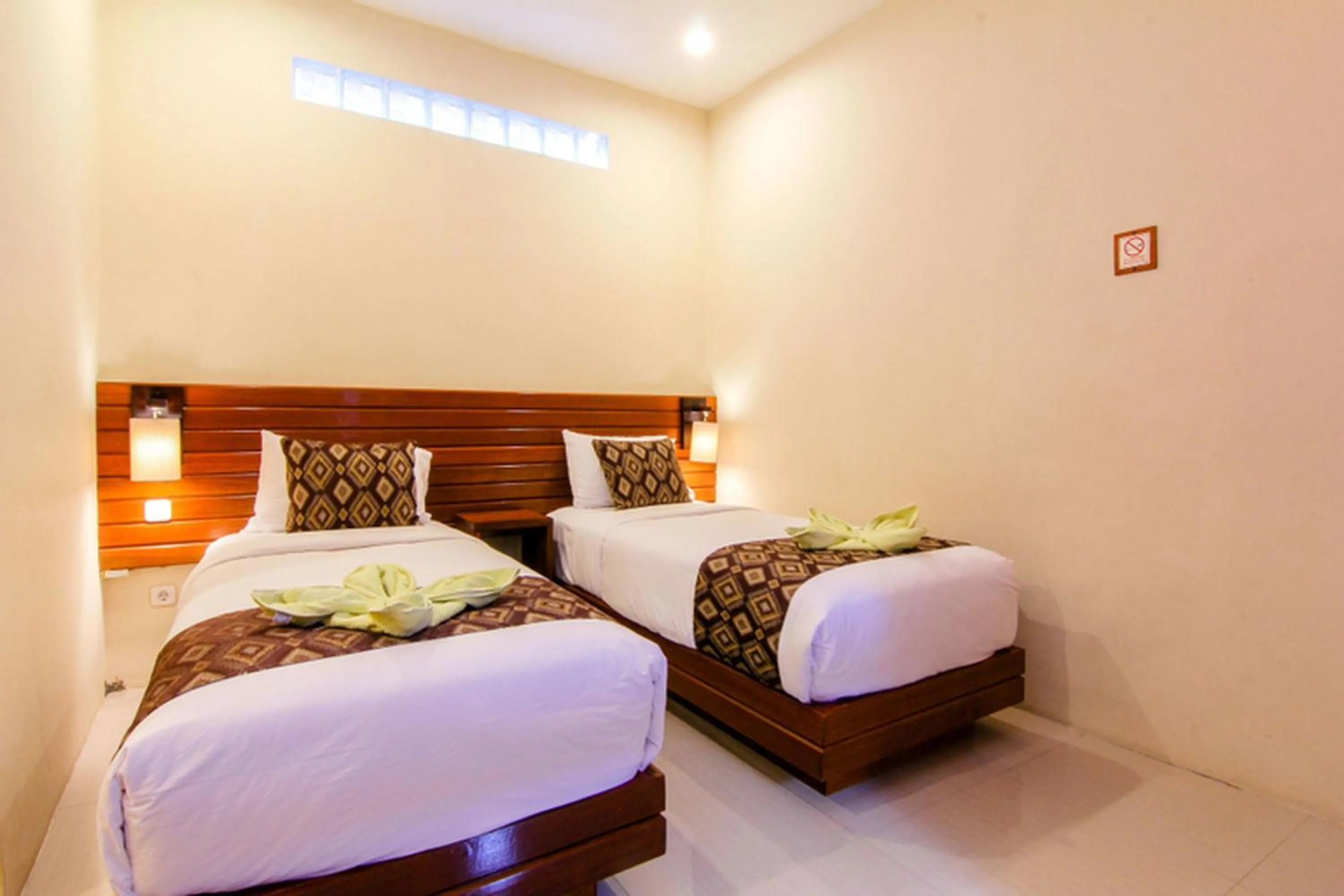 Bed in S5 Guest House Yogyakarta
