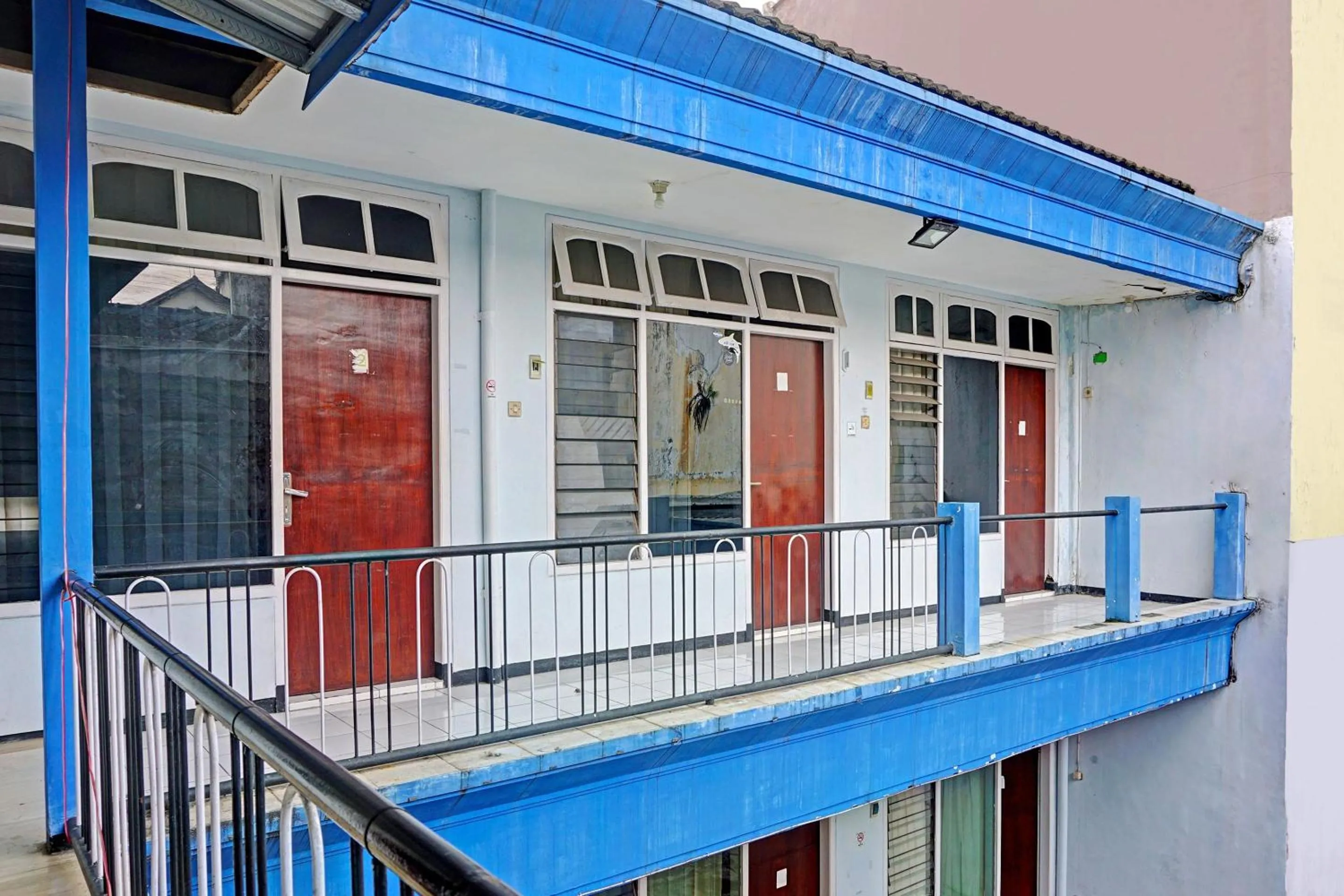 Lobby or reception in OYO Life 1711 Serayu Sumbersari Residence