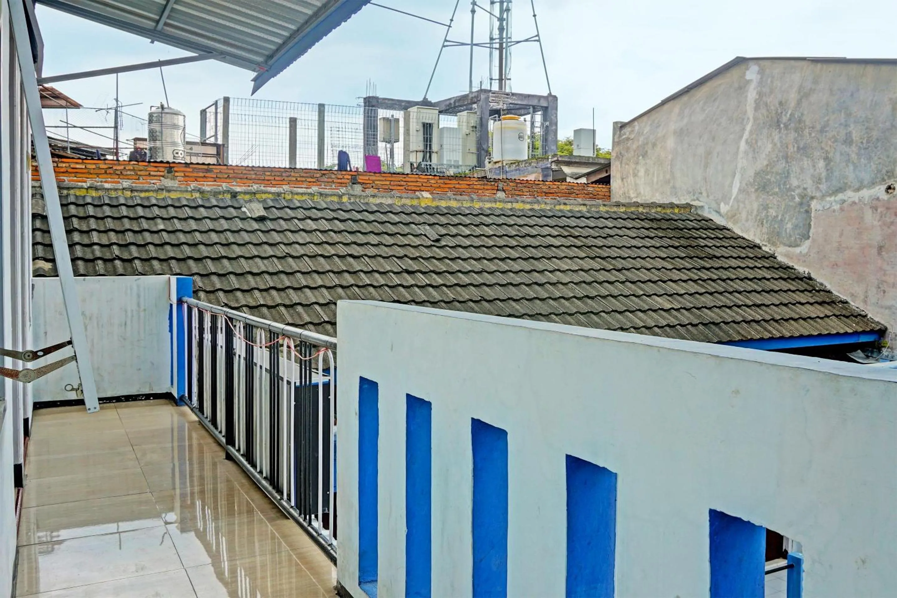 Lobby or reception in OYO Life 1711 Serayu Sumbersari Residence