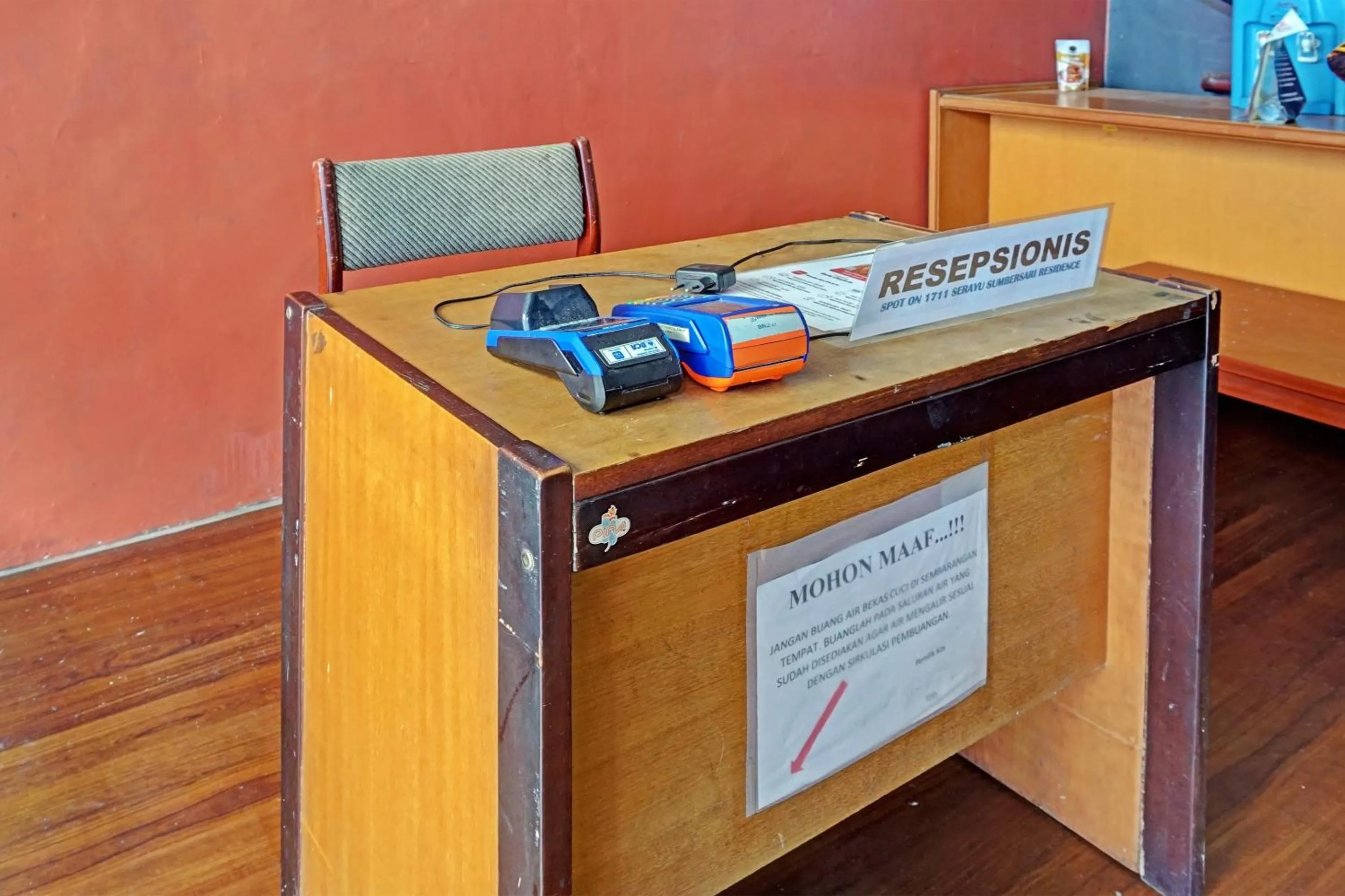 Lobby or reception in OYO Life 1711 Serayu Sumbersari Residence