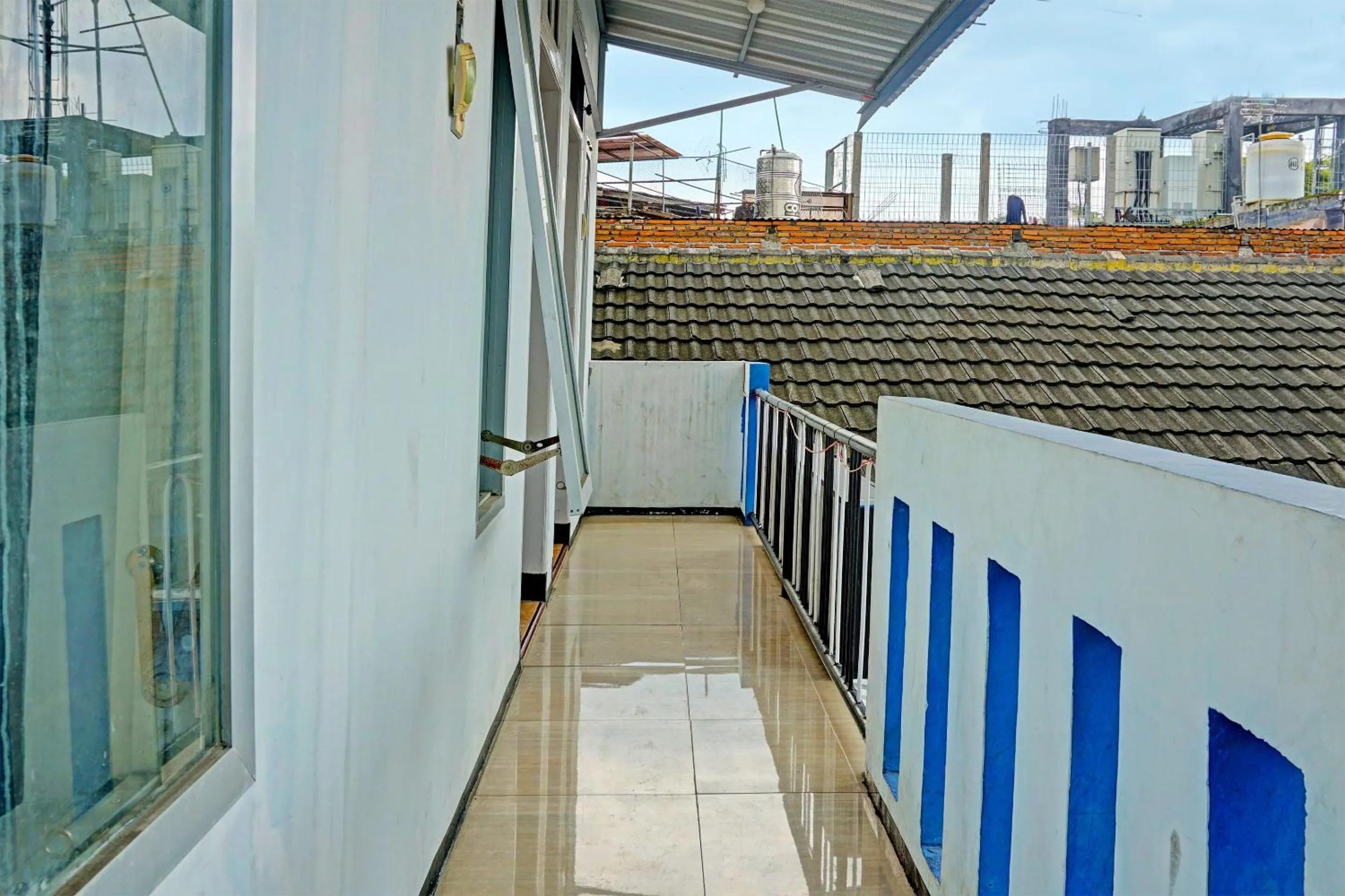 Lobby or reception in OYO Life 1711 Serayu Sumbersari Residence