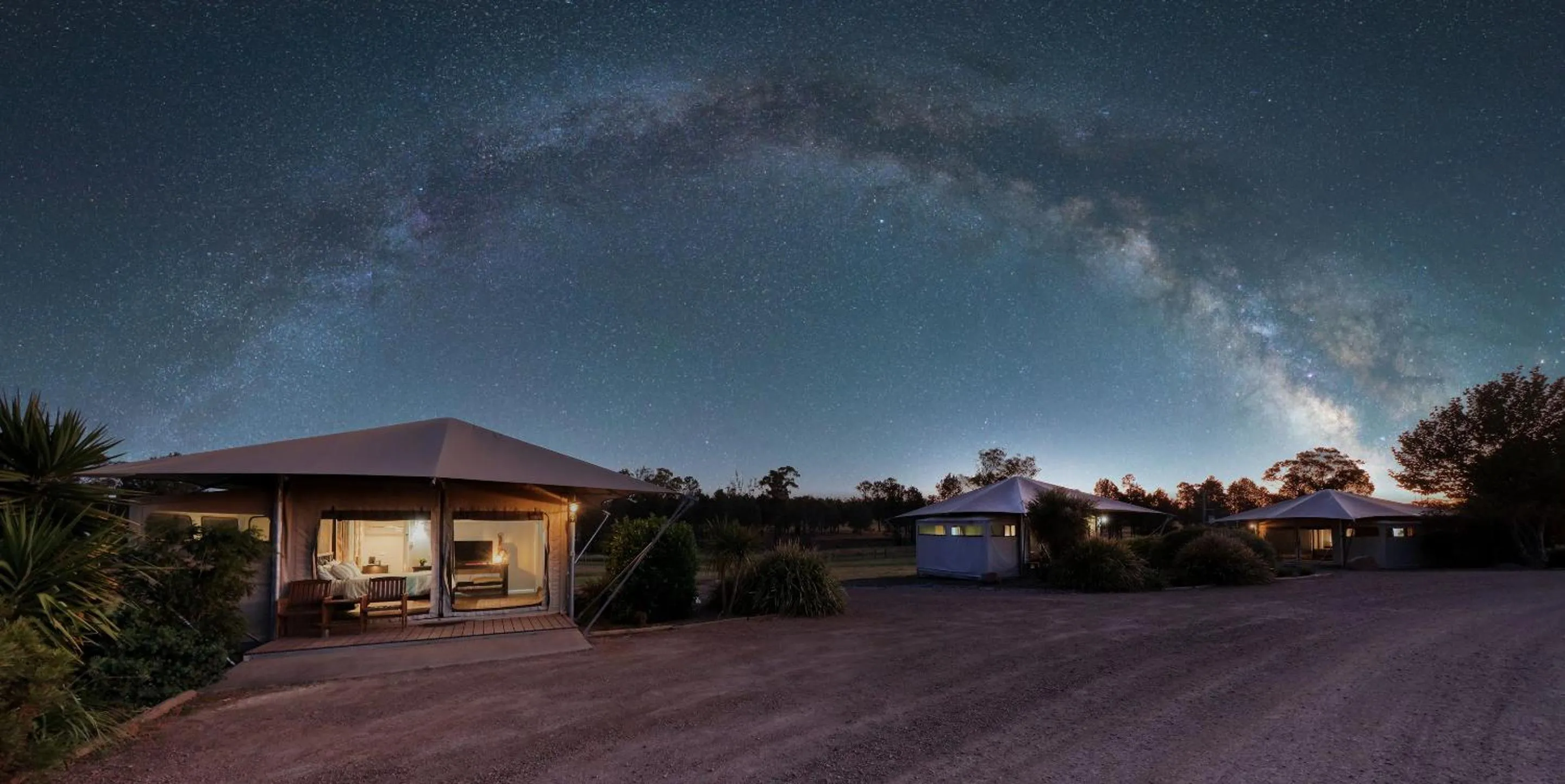 Property building in Dubbo Rhino Lodge