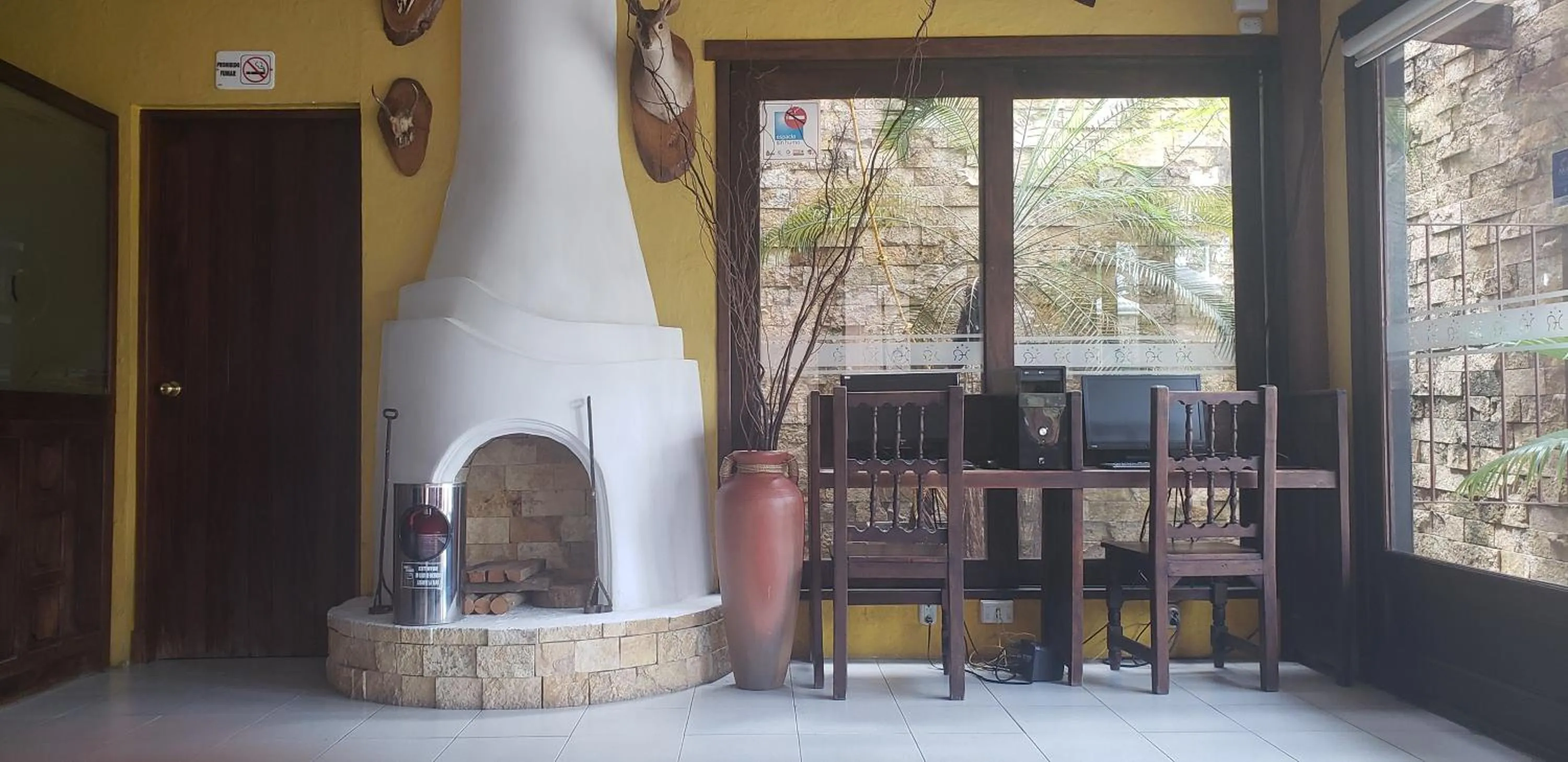 Lobby or reception in Hotel El Rancho