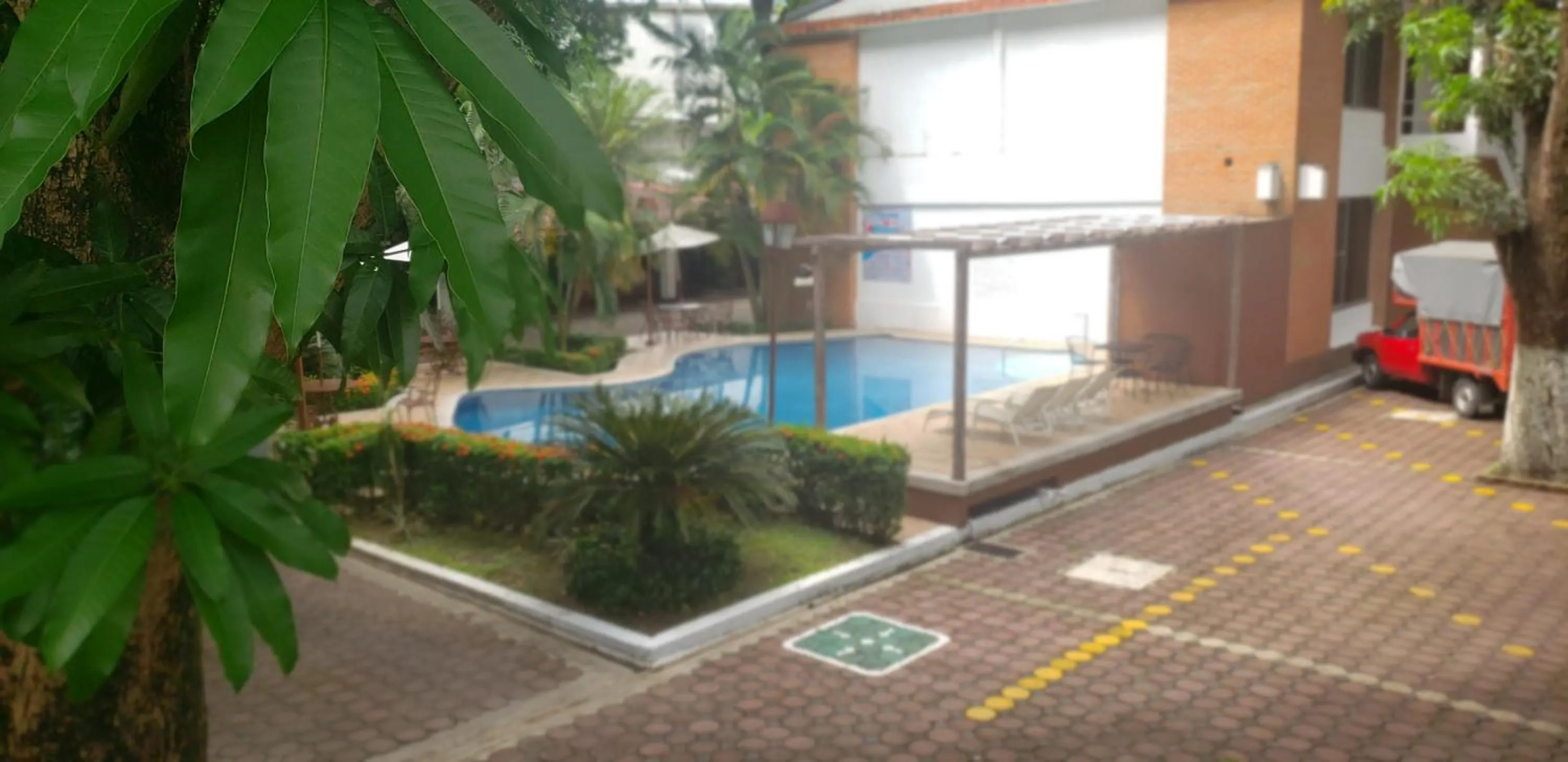 Pool view in Hotel El Rancho