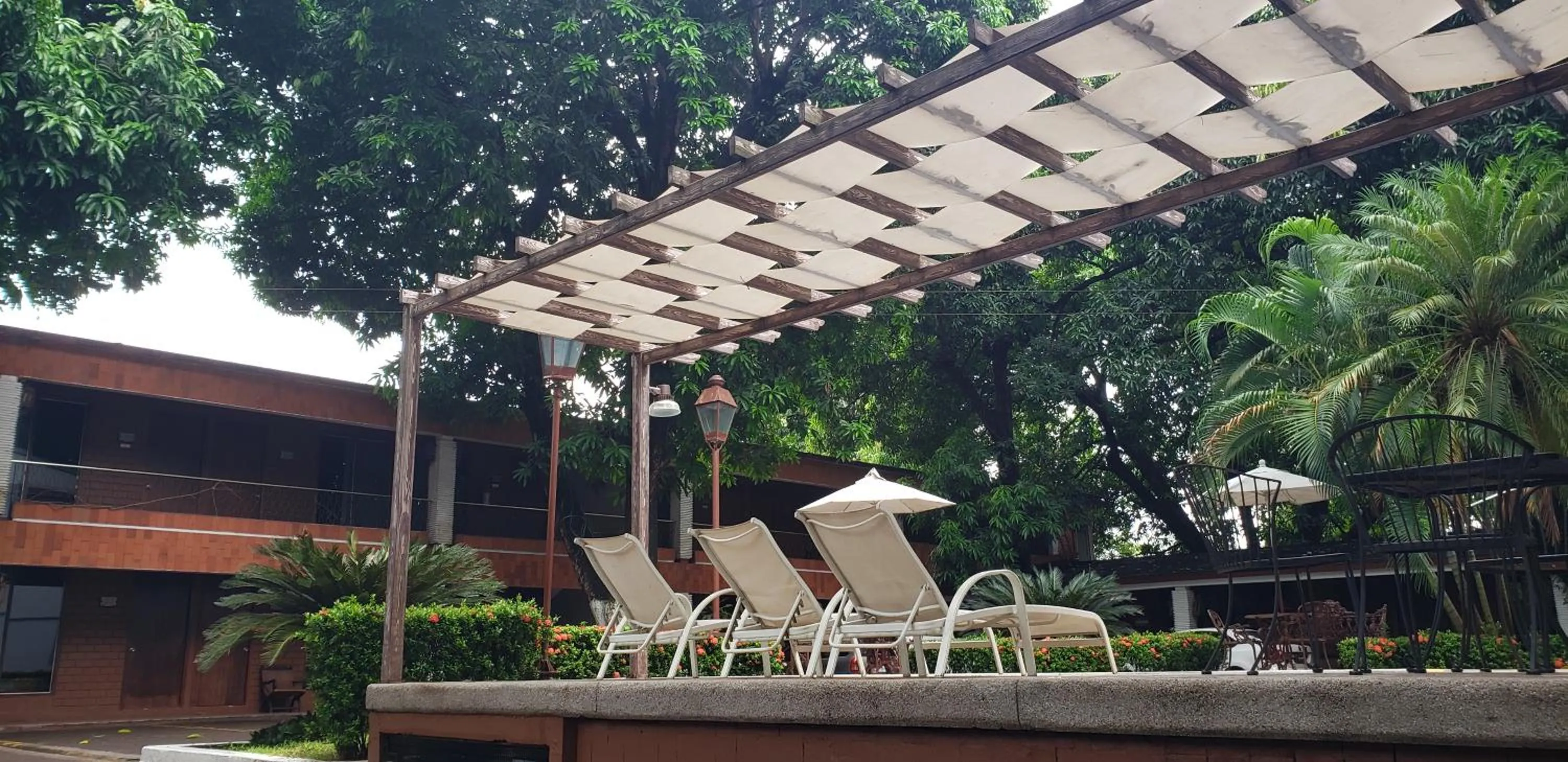 Patio in Hotel El Rancho
