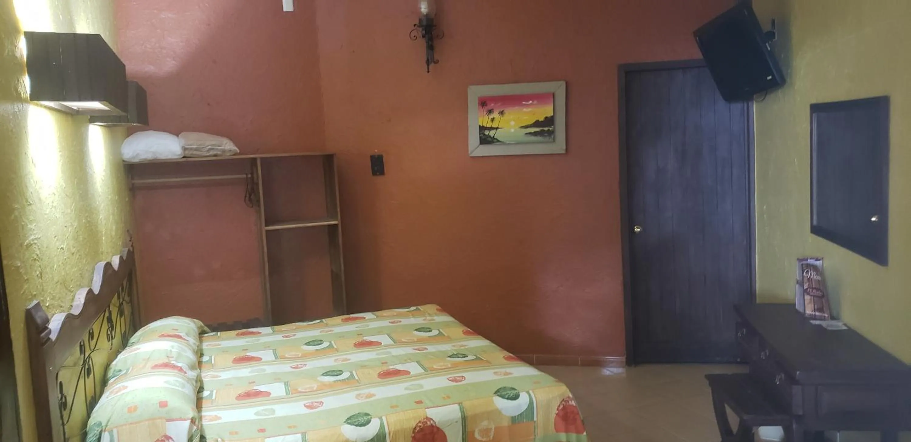 Bedroom, Bed in Hotel El Rancho