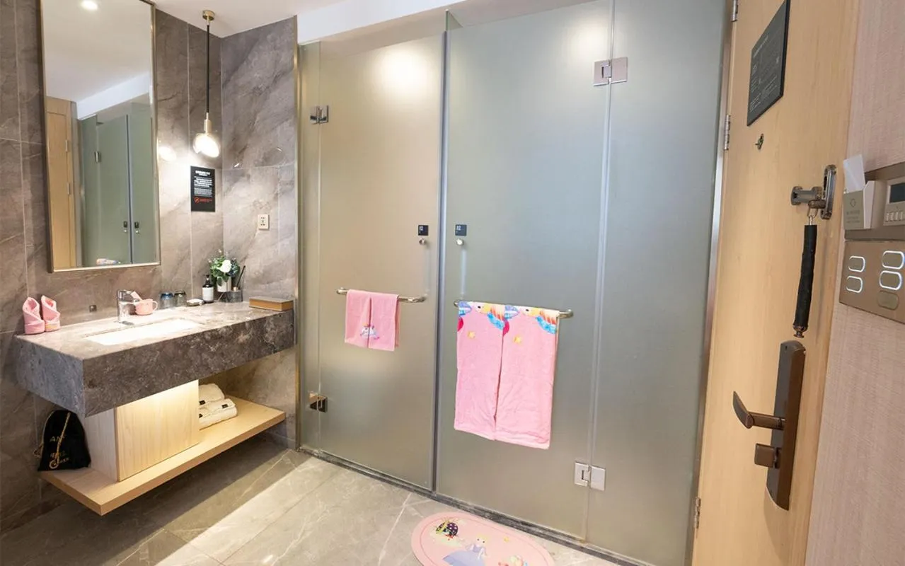 Shower in Anban Hotel Shenzhen
