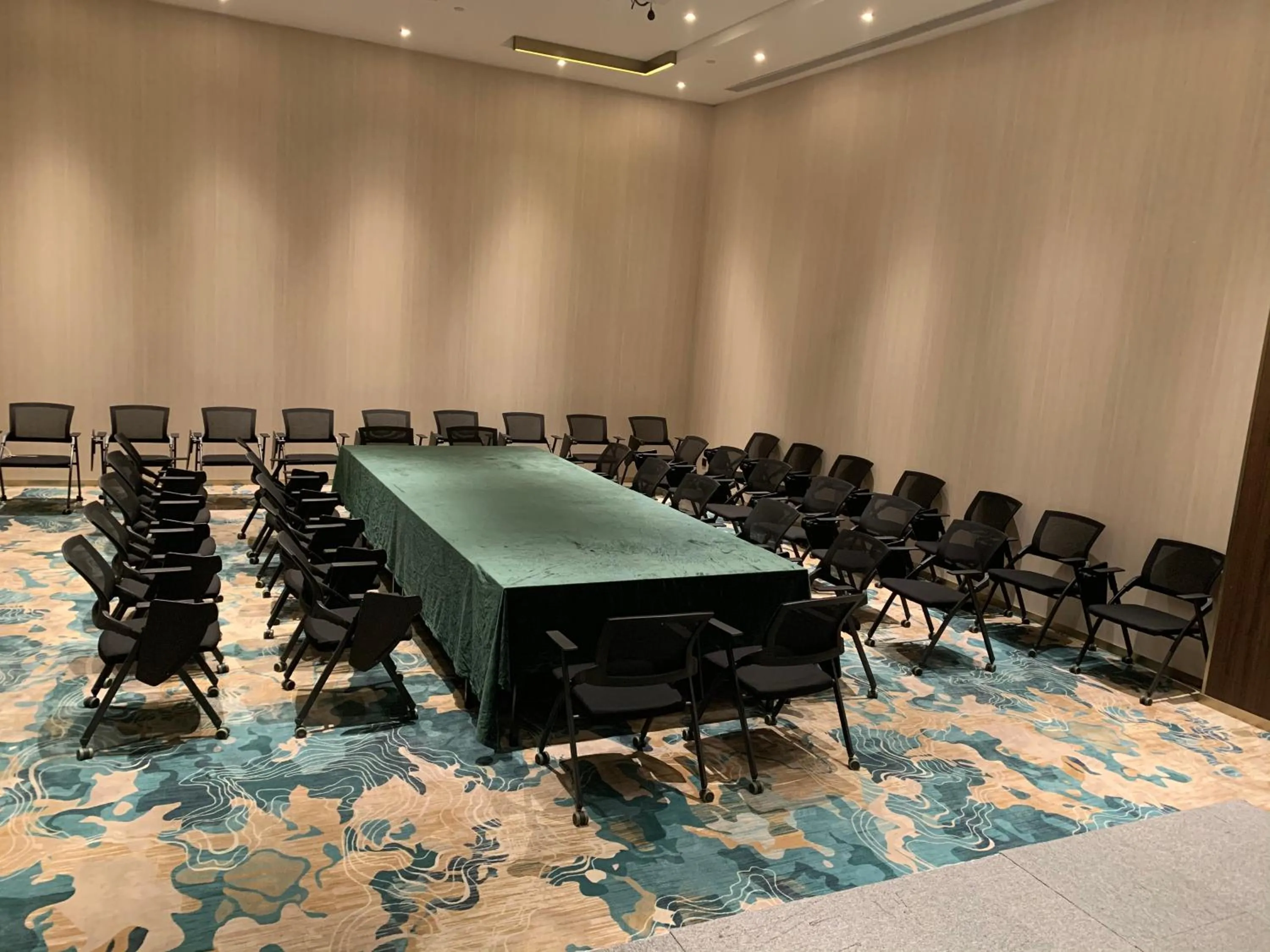 Meeting/conference room in Anban Hotel Shenzhen