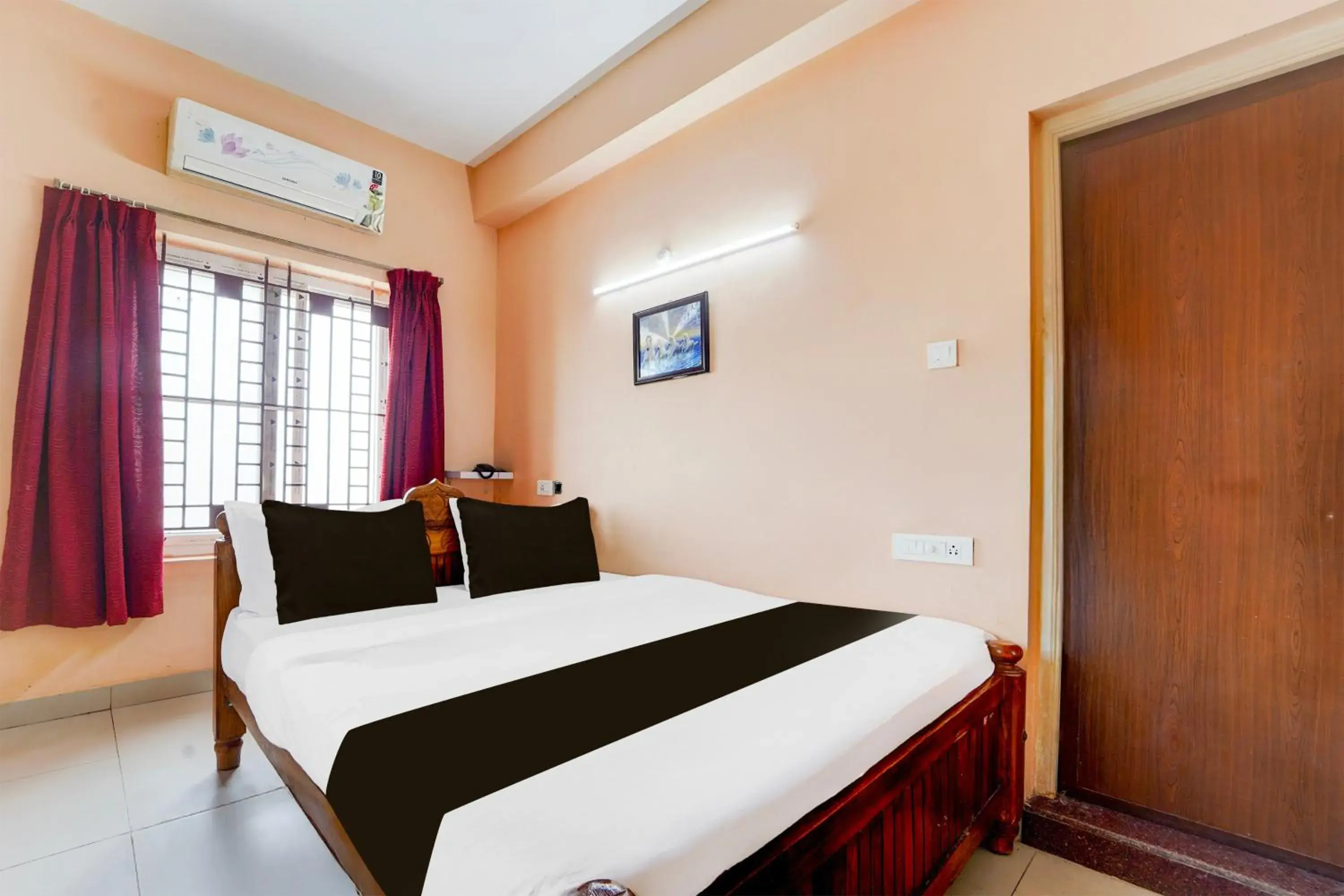 Super Hotel O Anna Nagar Madurai Super Hotel O Anna Nagar Madurai