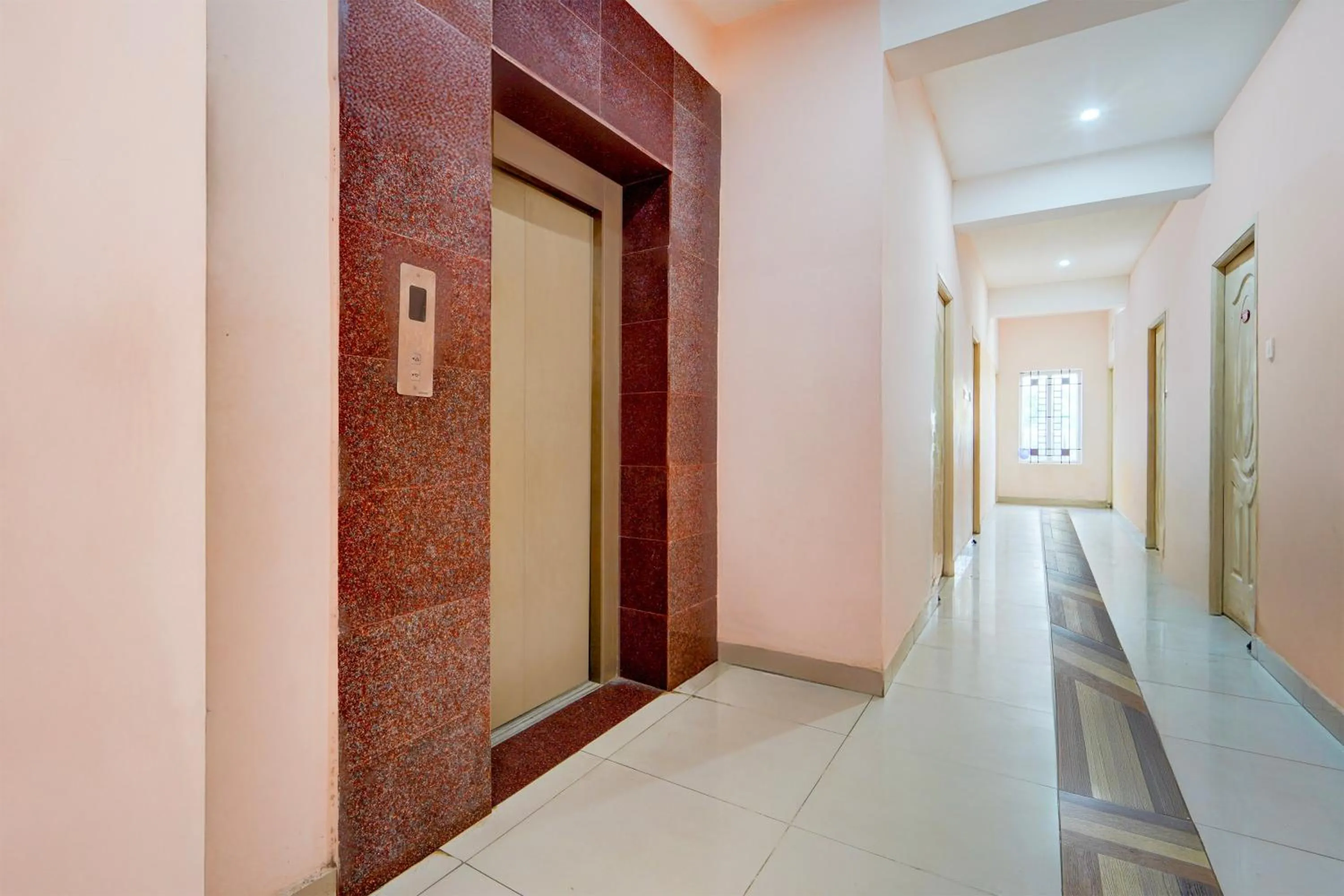 Lobby or reception in Super Hotel O Anna Nagar Madurai