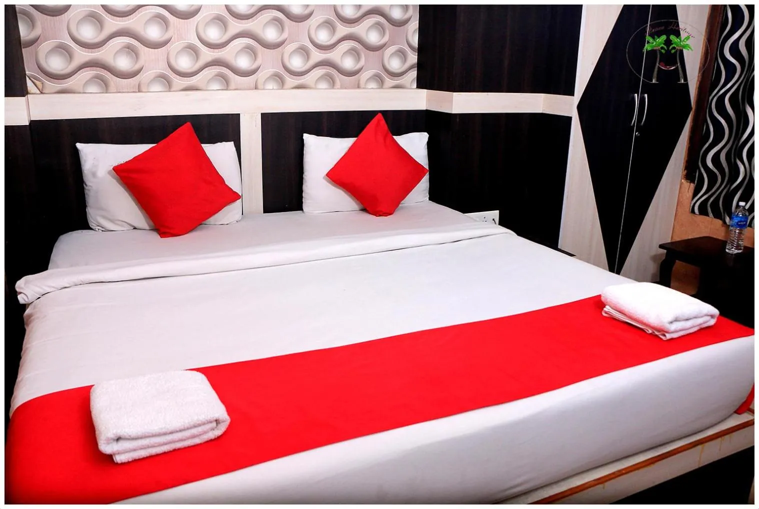 Bed in Peace Residency