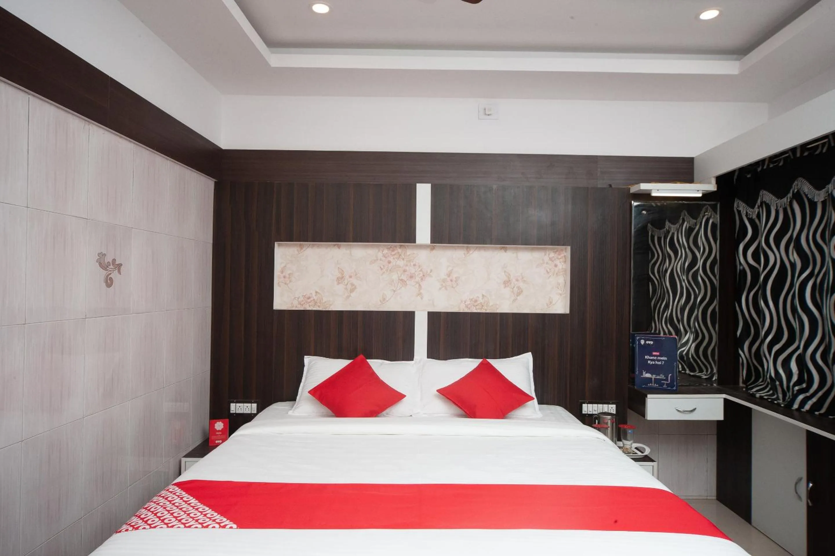 Bed in Peace Residency