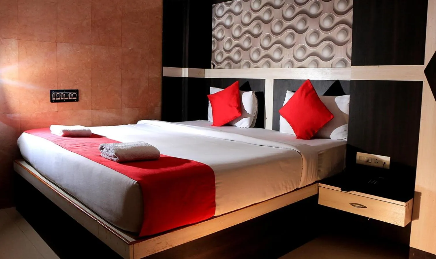 Bed in Peace Residency