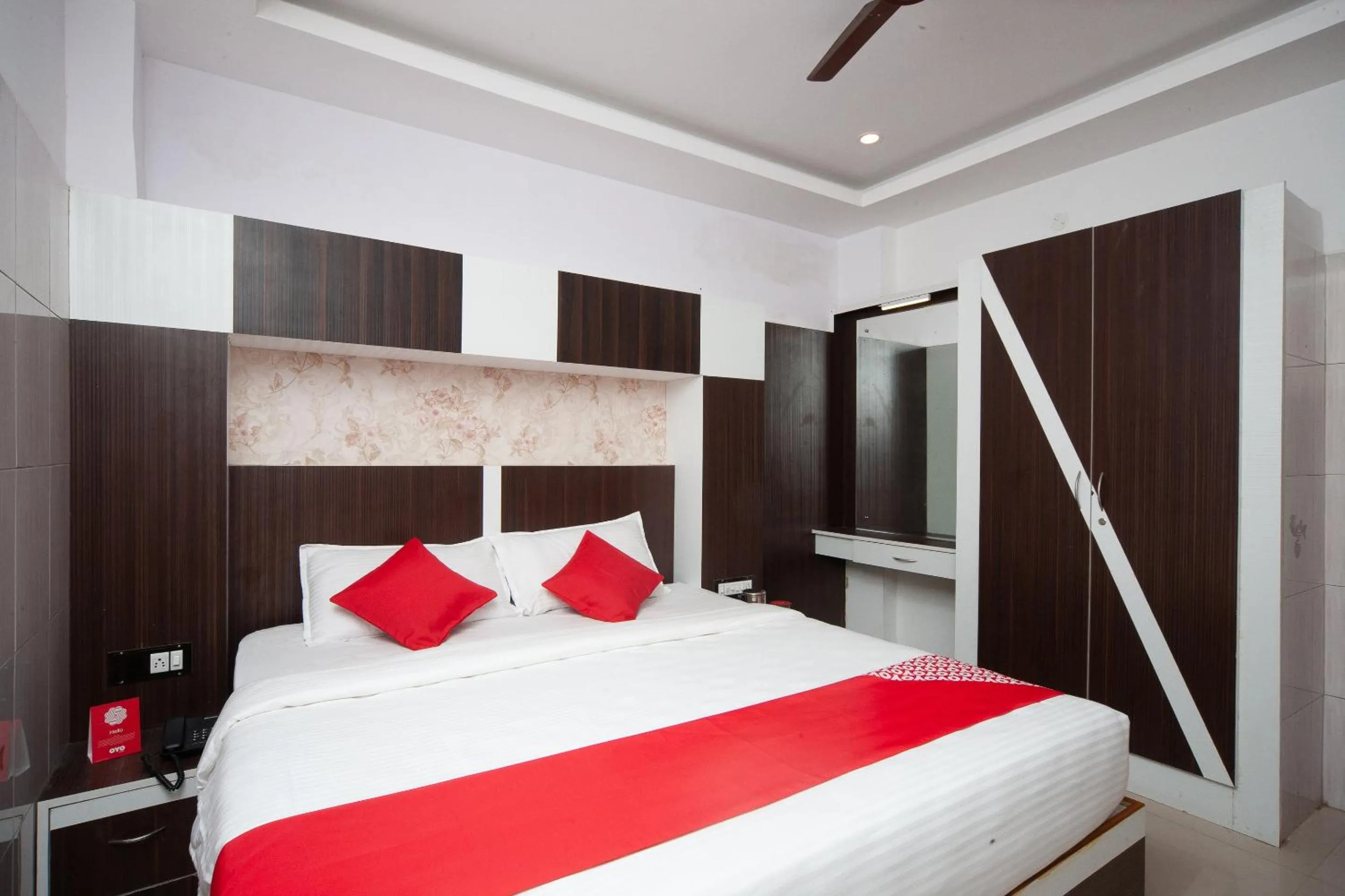 Bedroom in Peace Residency