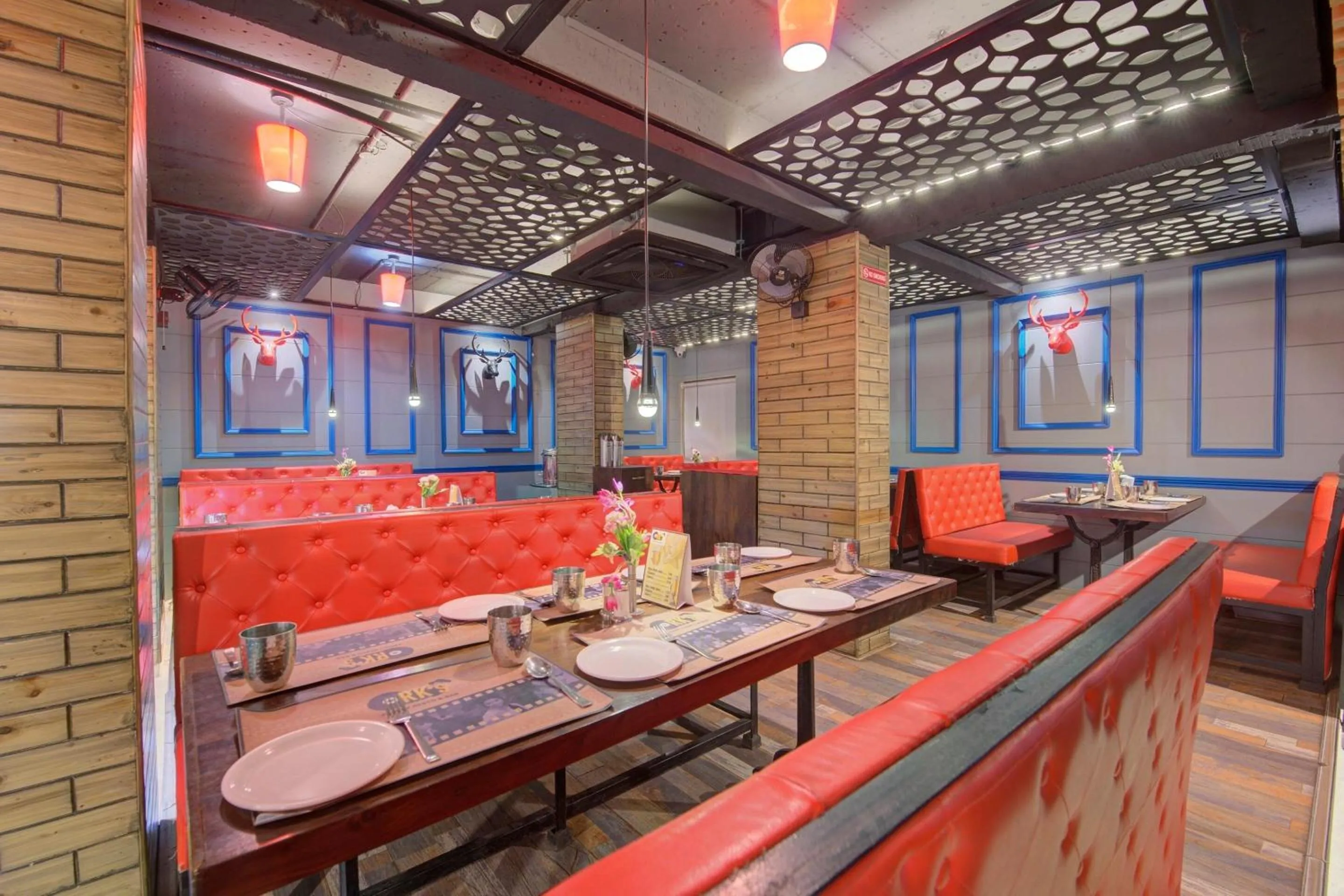 Restaurant/places to eat in Hotel O RK's Regency Near Navale Hospital Back Gate