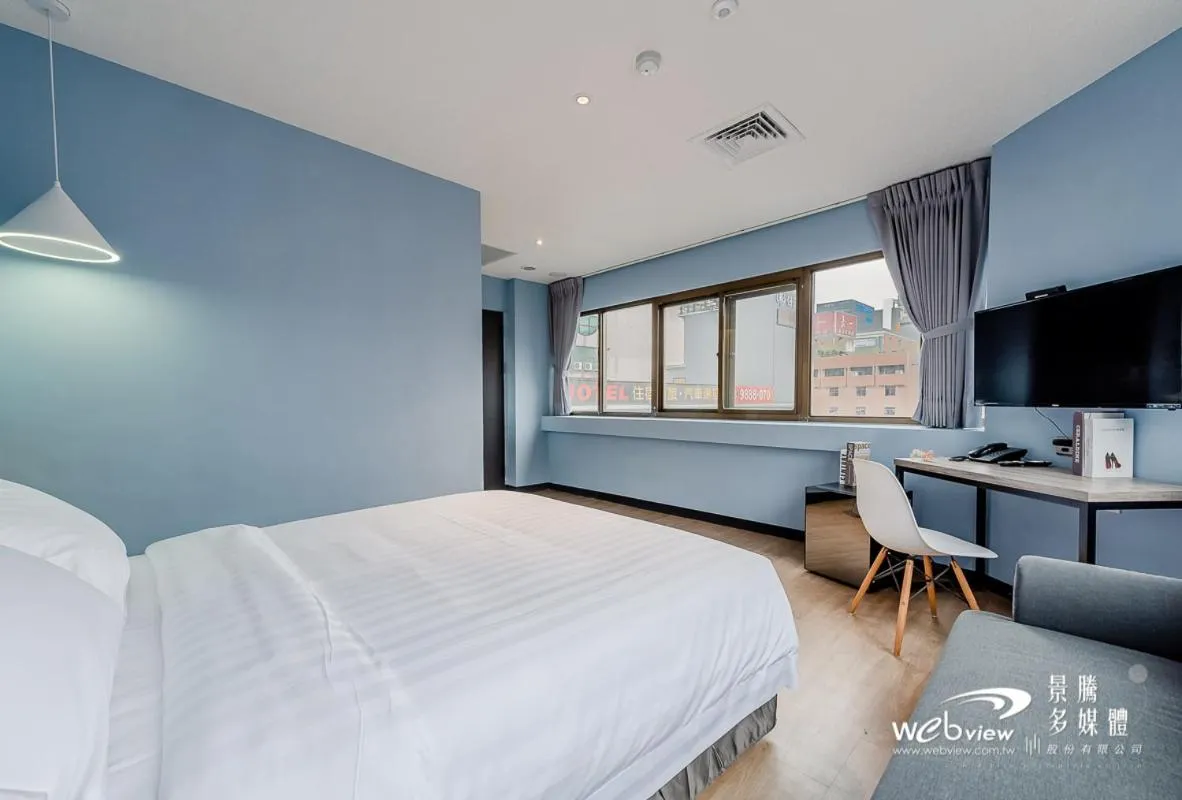 Photo of the whole room, Bed in Prince Hotel