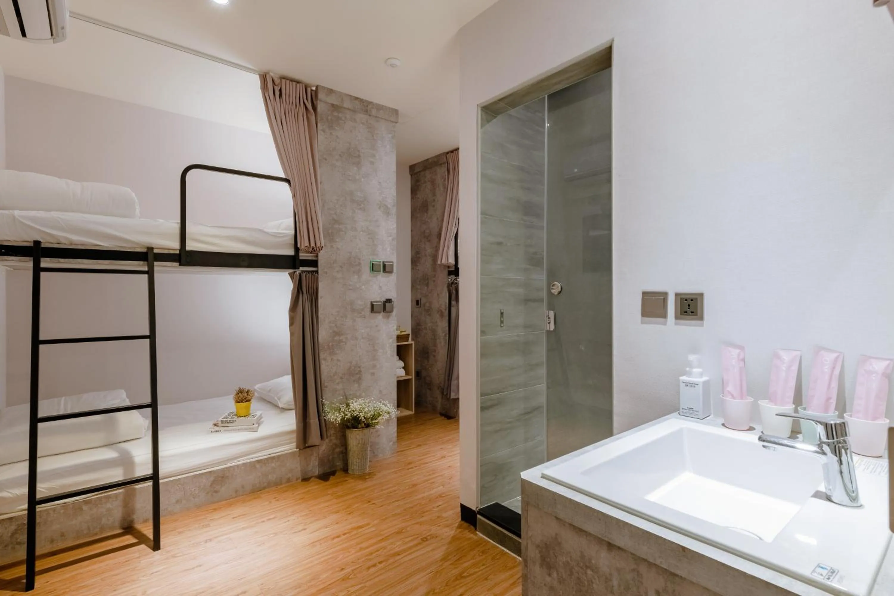 Photo of the whole room in Prince Hotel