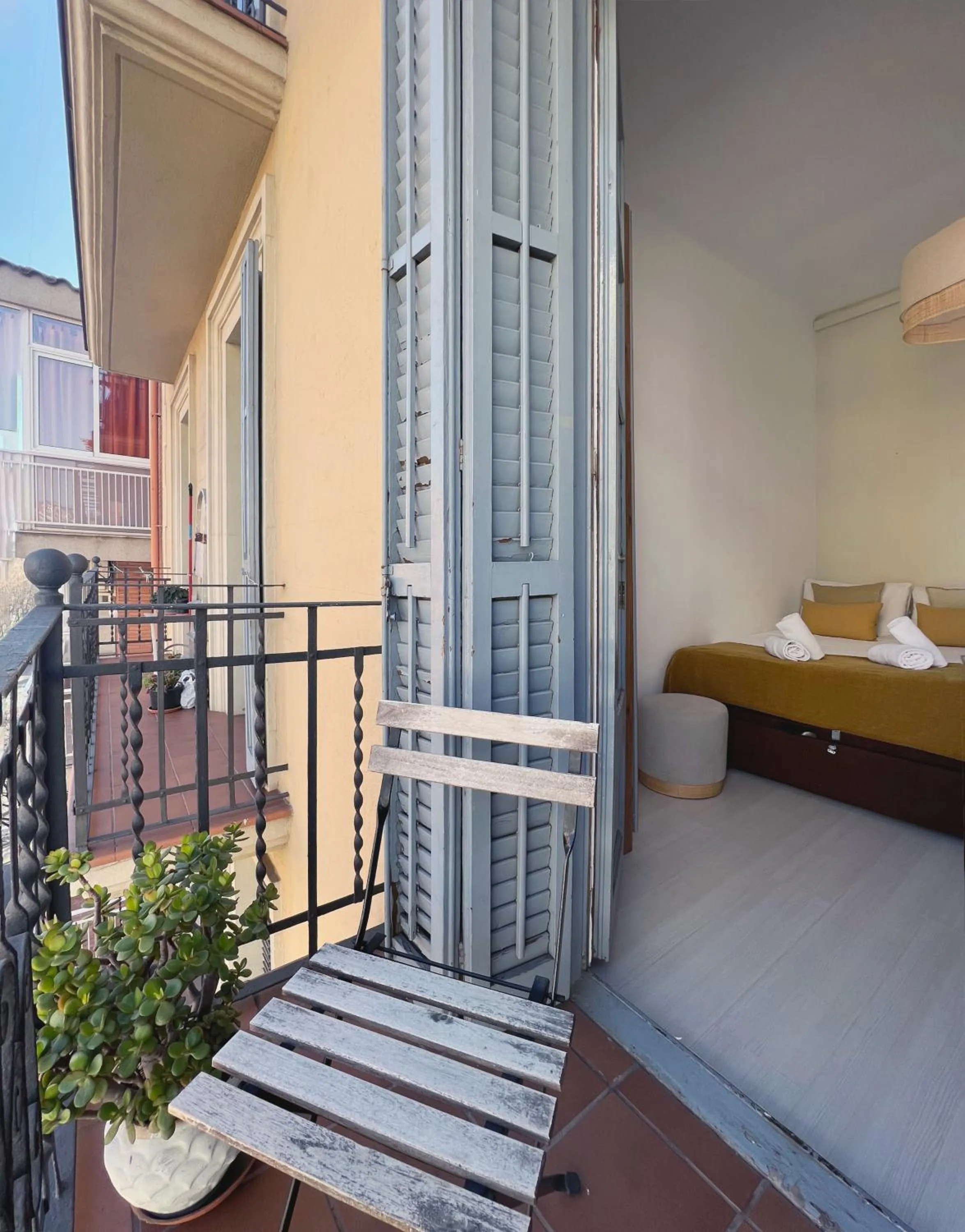 View (from property/room), Bed in Stay U-nique Apartments Lepant