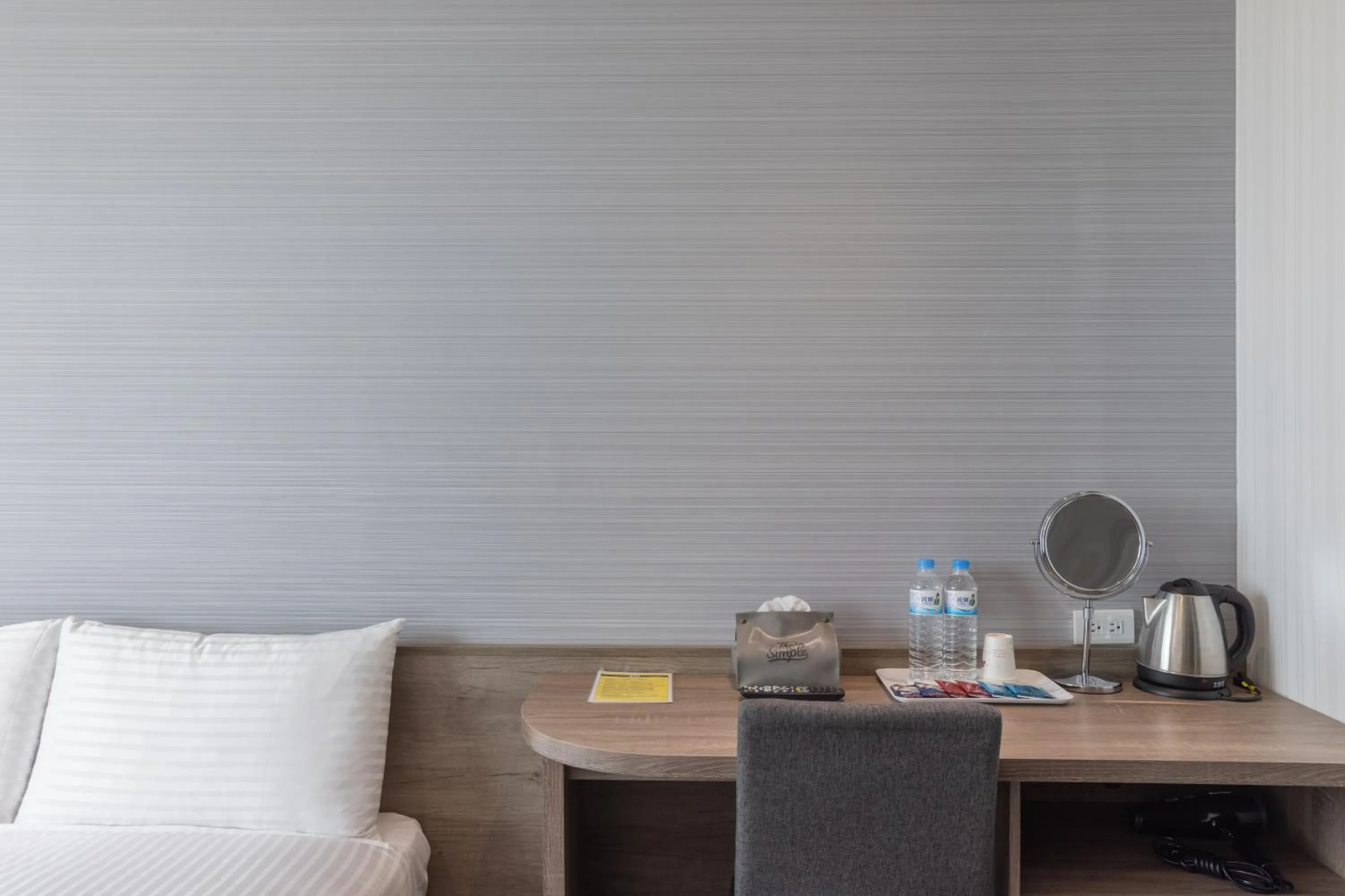 Coffee/tea facilities in Hotel Brown - Zhongzheng