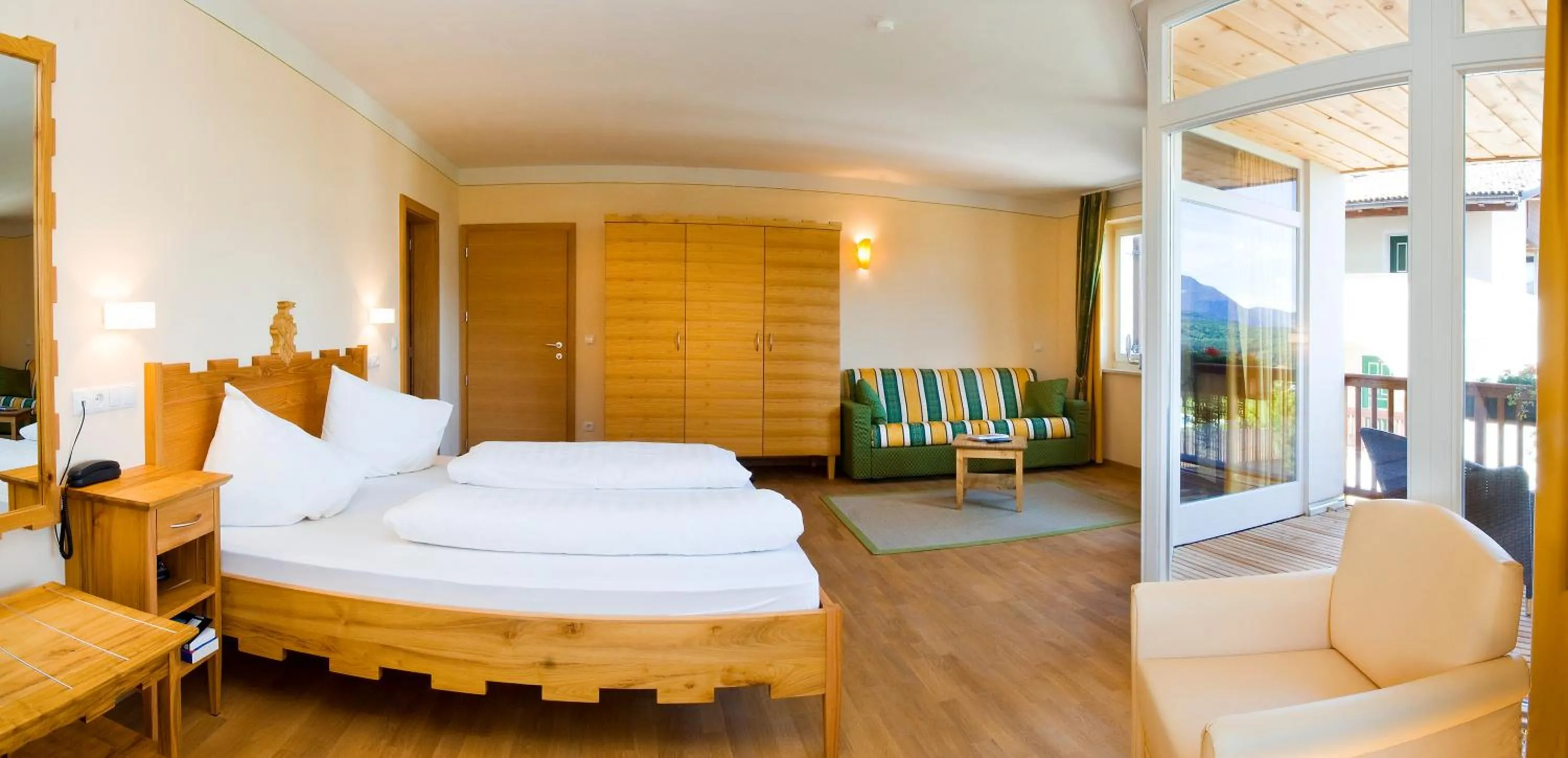 Bed in Hotel Weingut Klosterhof