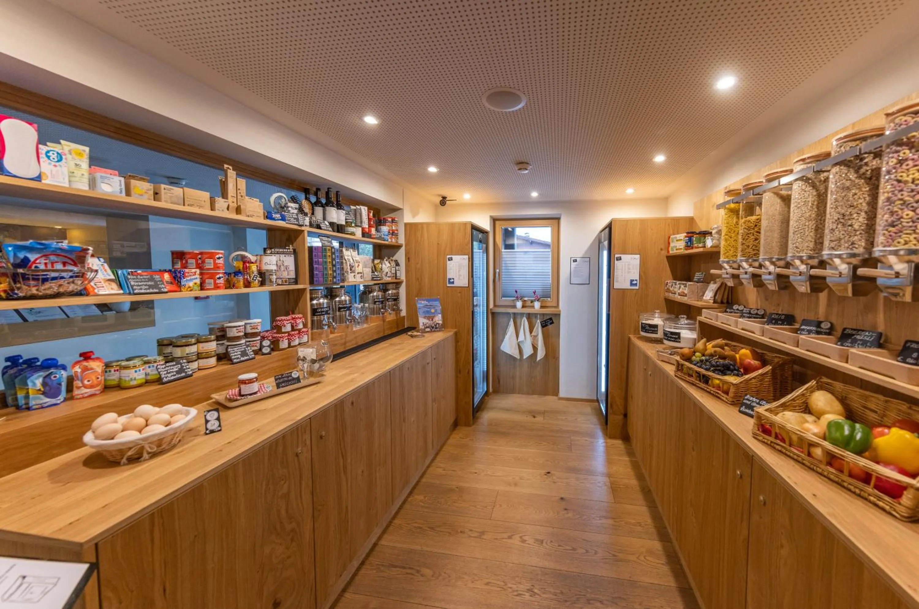 Shopping Area in Hapimag Ferienwohnungen Zell am See