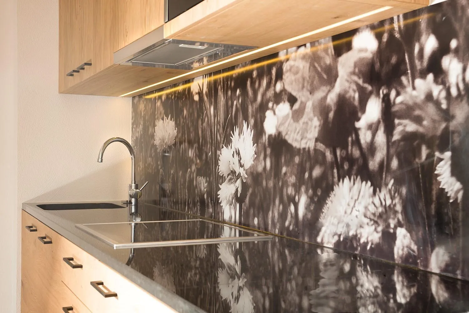 Kitchen or kitchenette in Hapimag Ferienwohnungen Zell am See