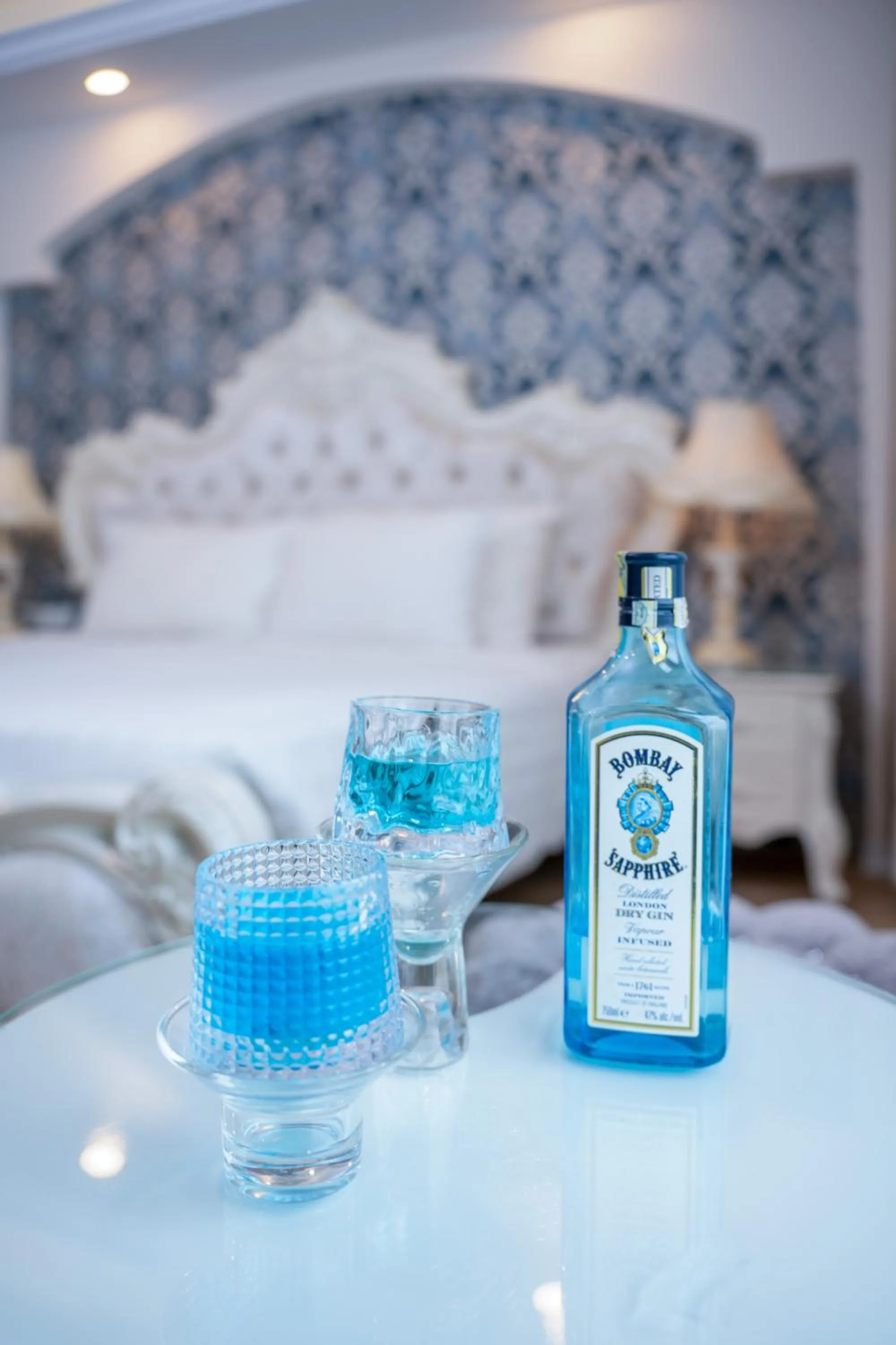 Bed in Royal Beach Hotel by THG