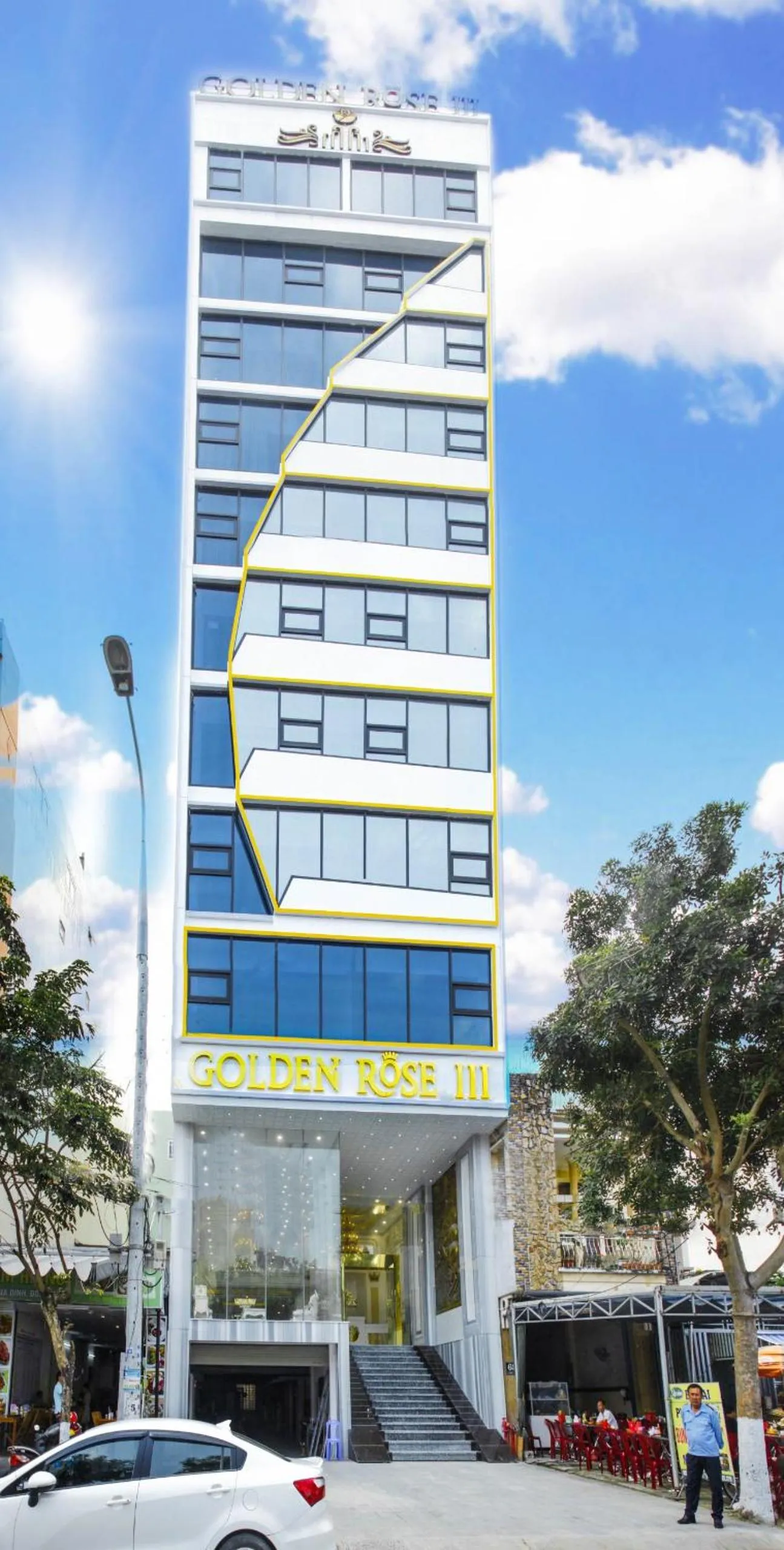 Facade/entrance in Royal Beach Hotel by THG