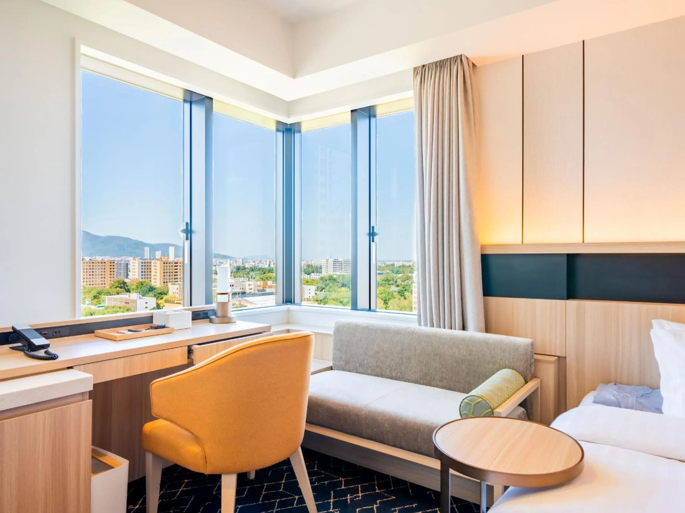 View (from property/room), Bed in Keio Prelia Hotel Sapporo