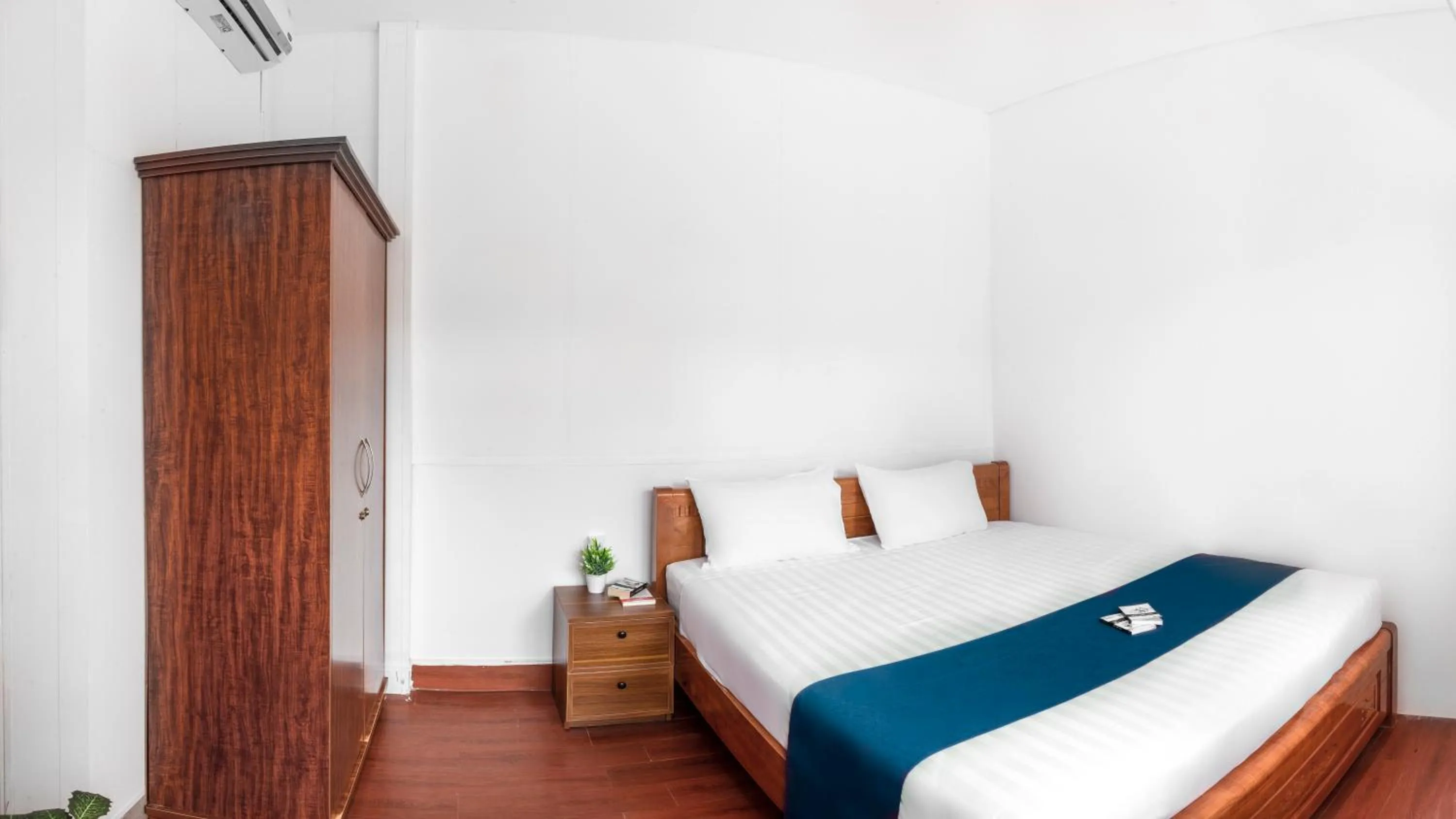 Bedroom, Bed in Le Huynh Mui Ne Hotel