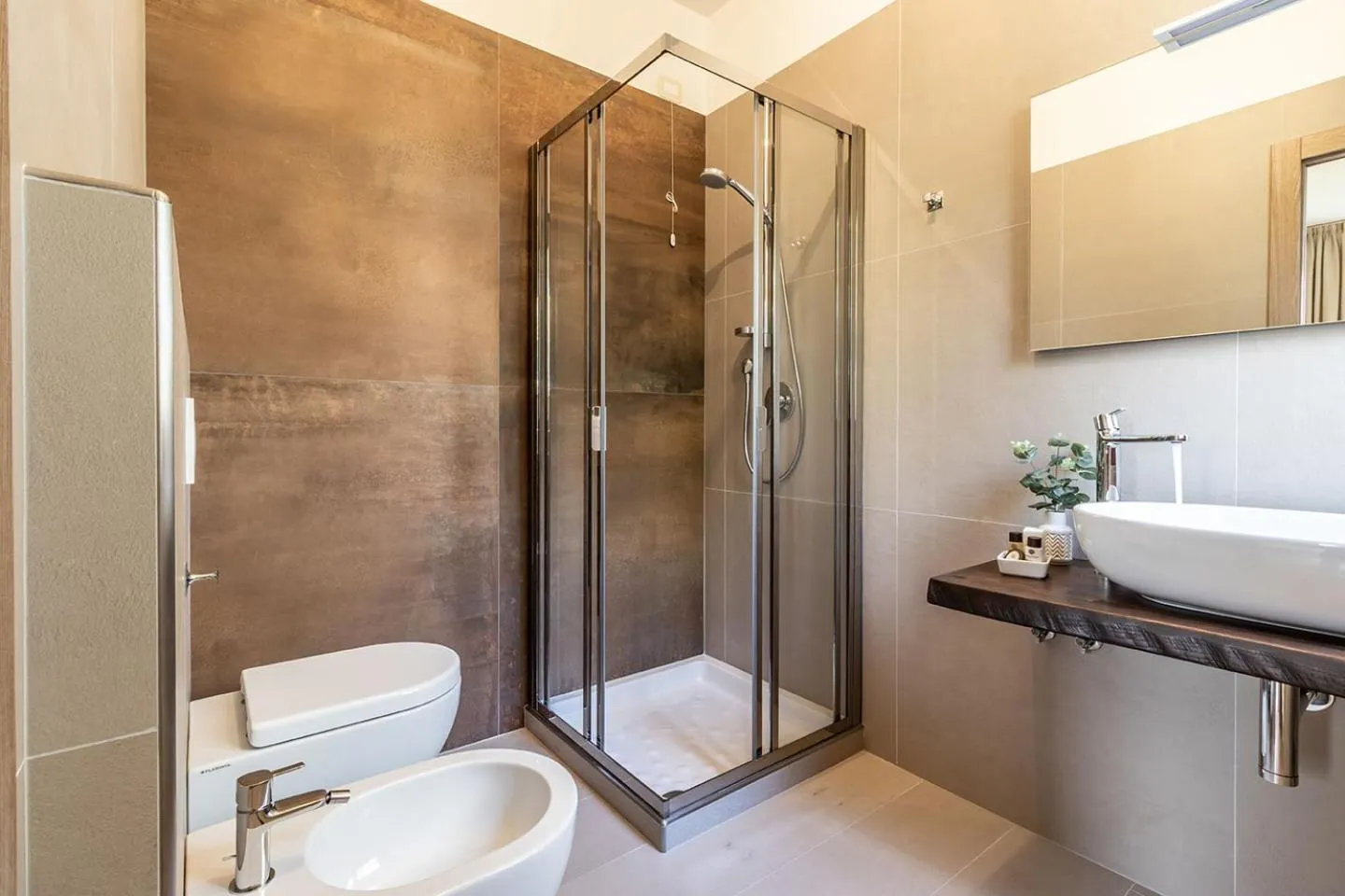 Shower in Monteborre