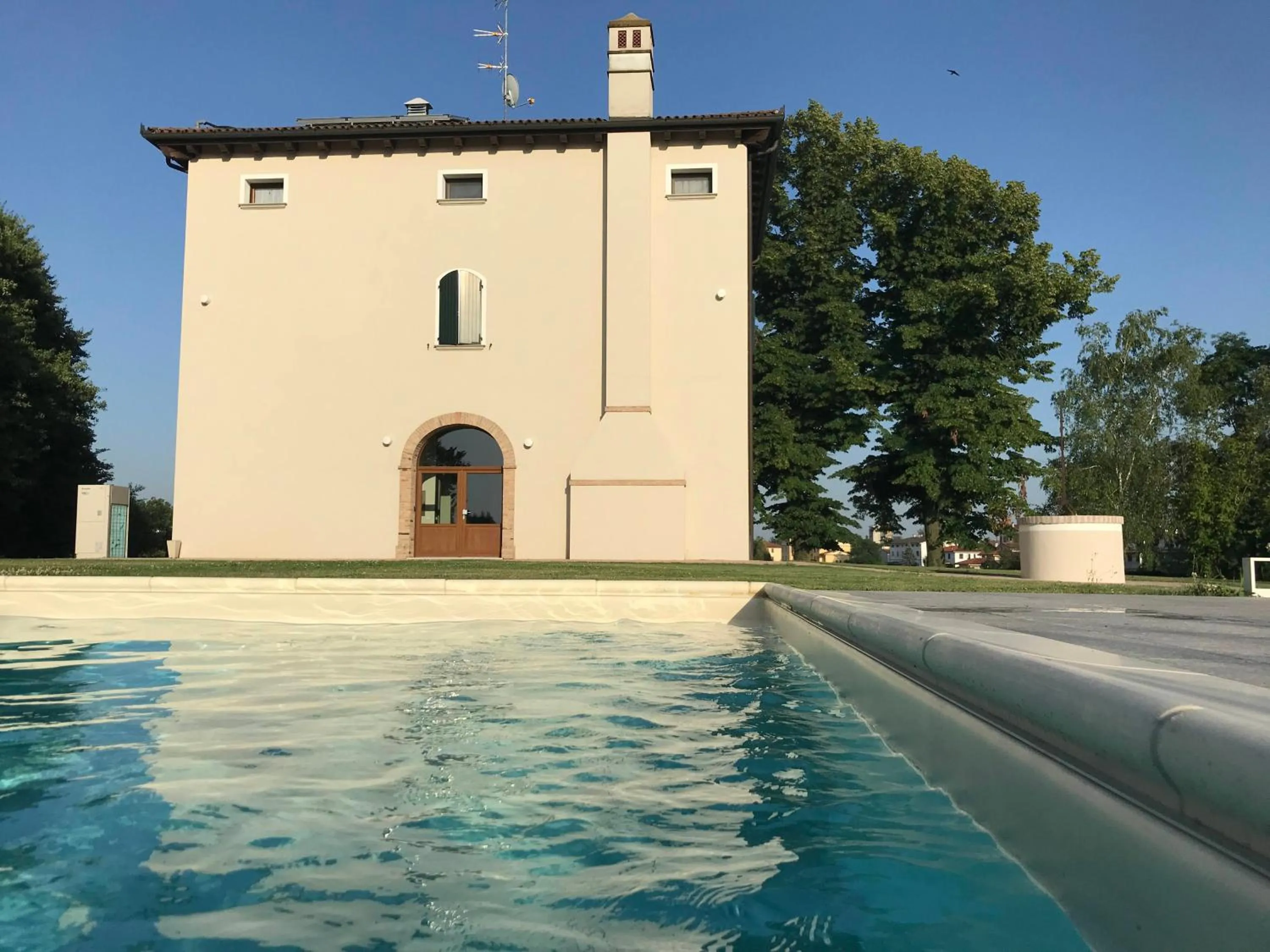 Property building in Monteborre