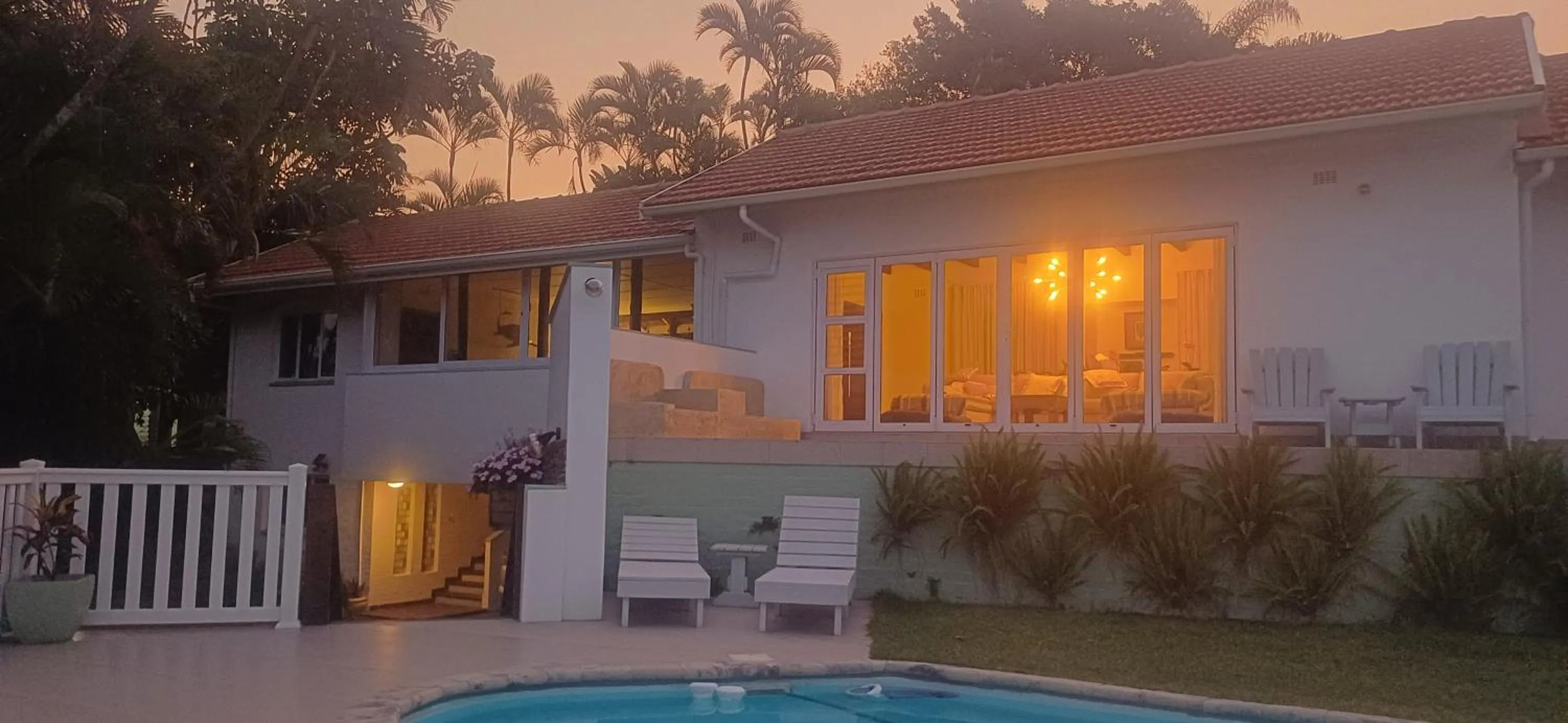 Property building in Bare Feet Retreat B&B