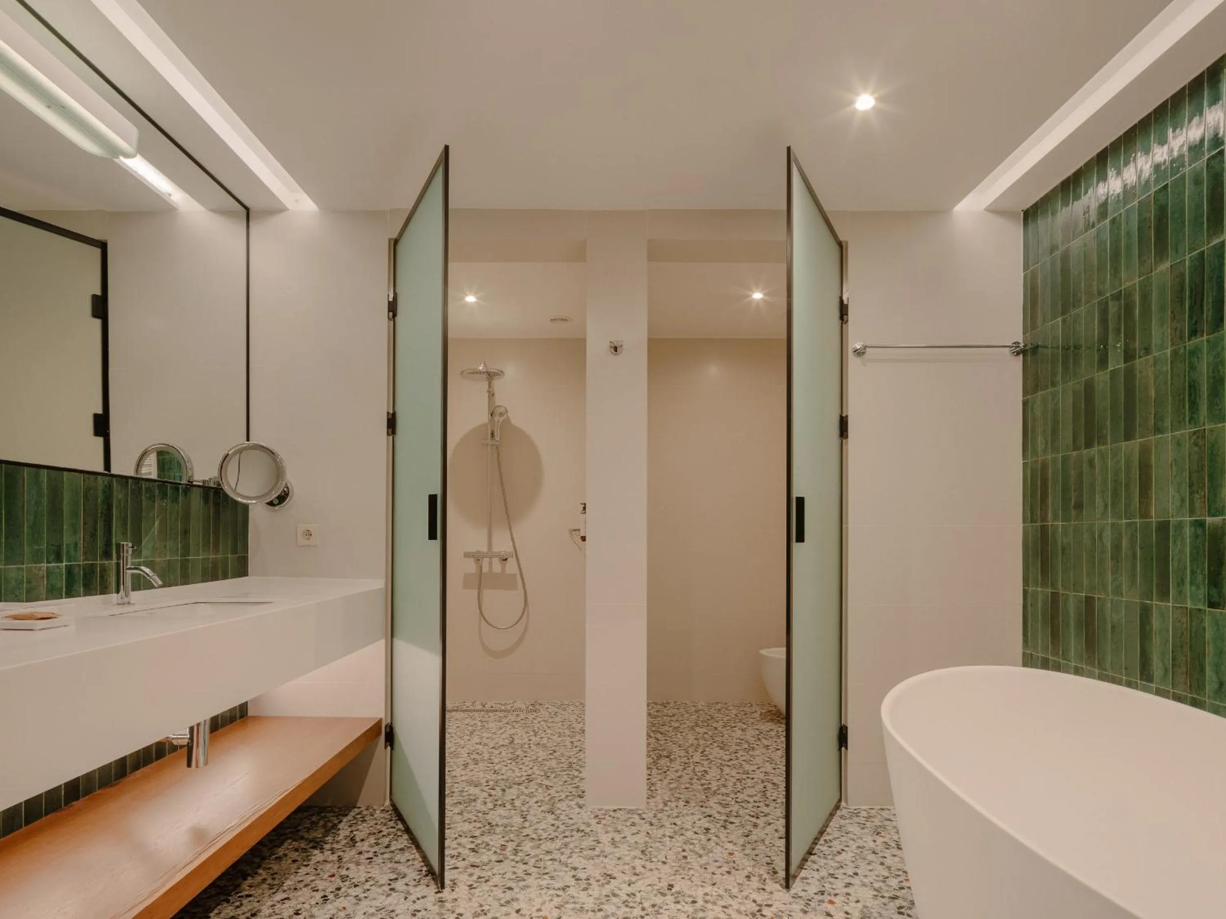 Shower in Lopota Lake Resort & Spa