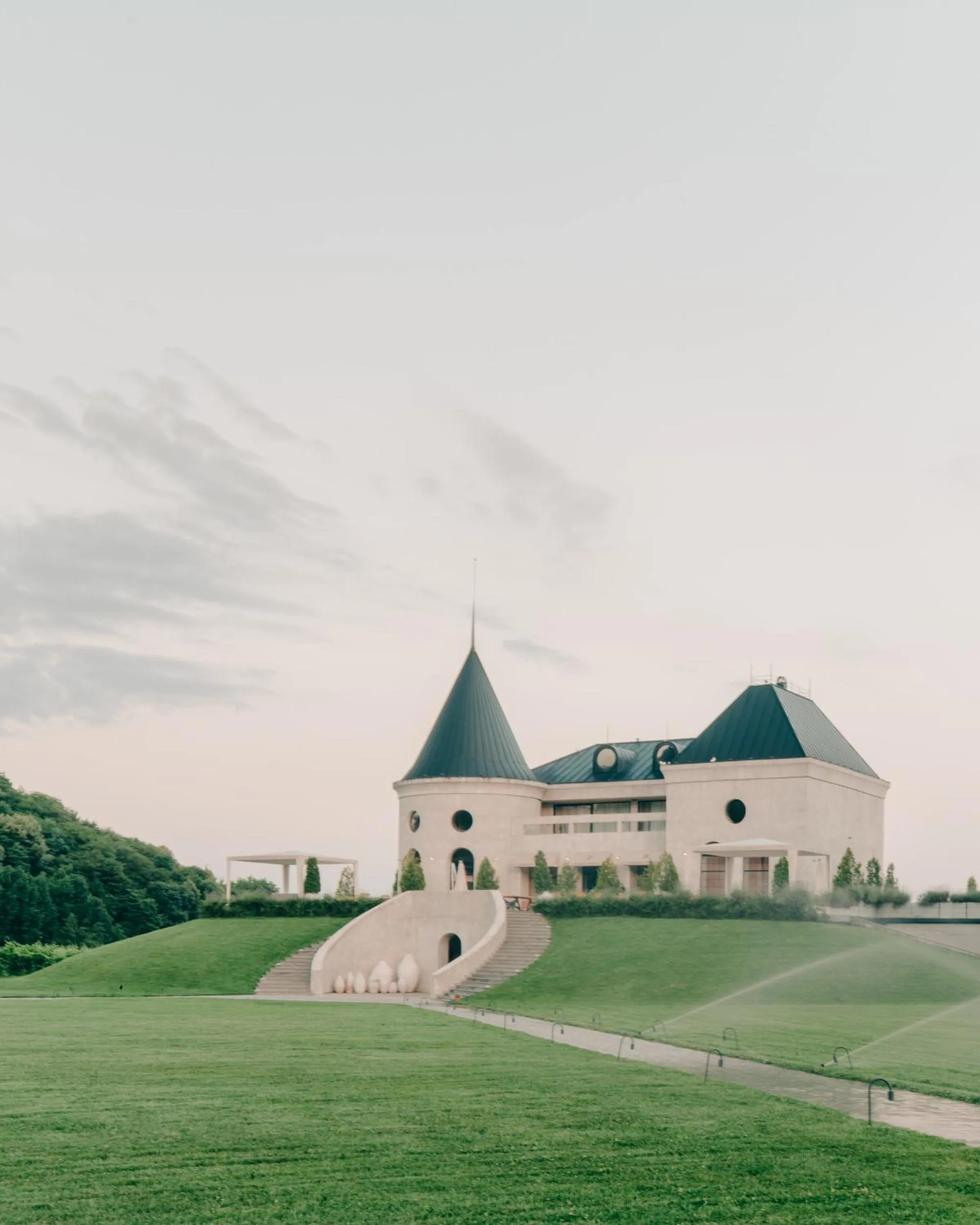 Restaurant/places to eat in Lopota Lake Resort & Spa