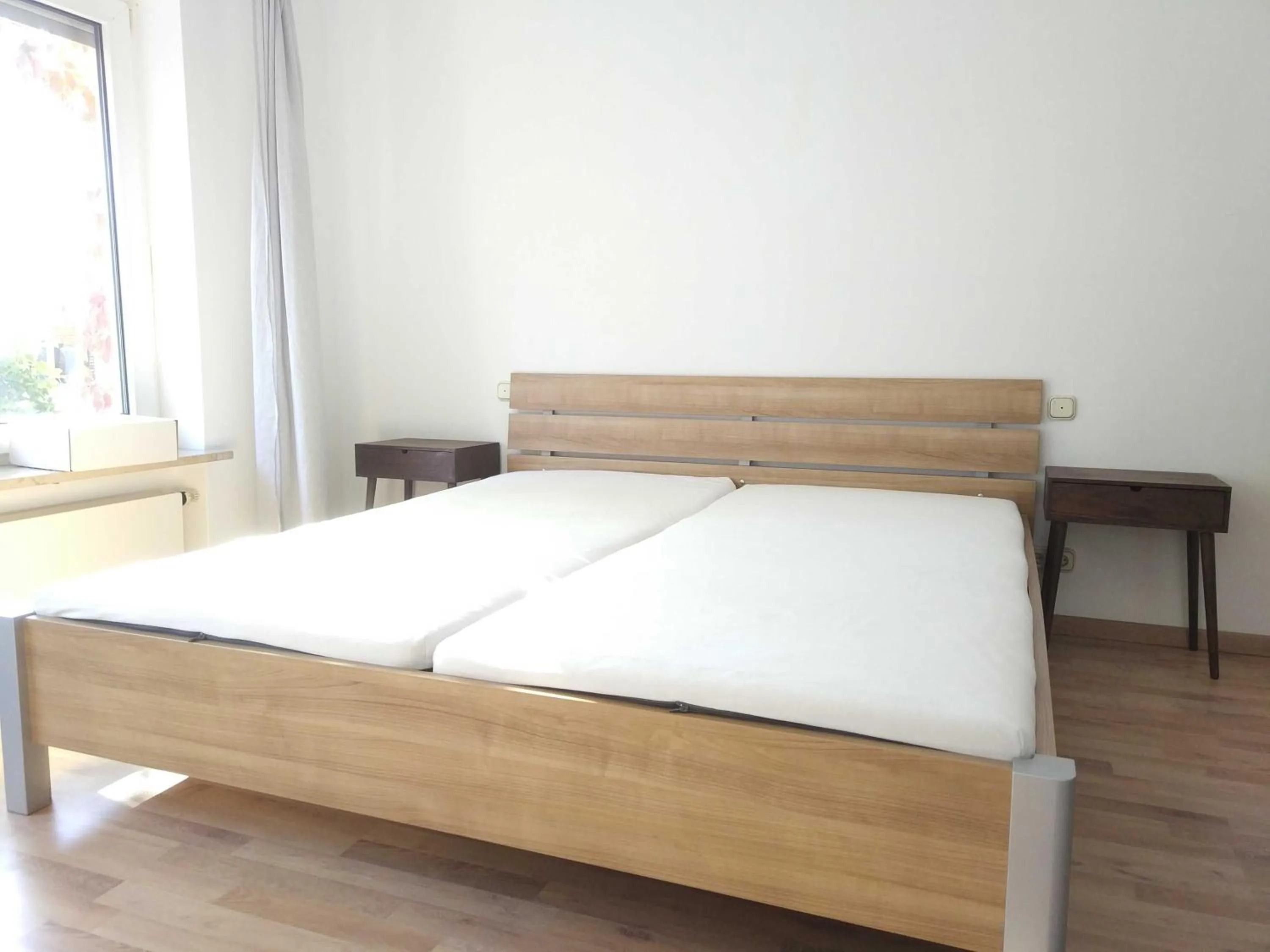 Bed in Sonnige EG_Wohnung mit Garten Terr