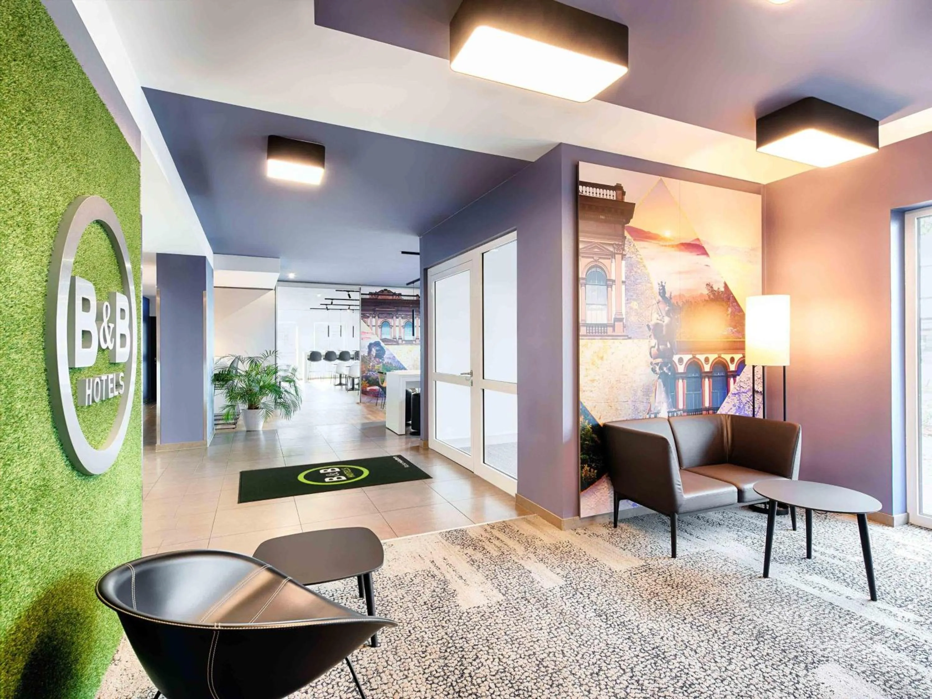 Lobby or reception in B&B Hotel Kaiserslautern