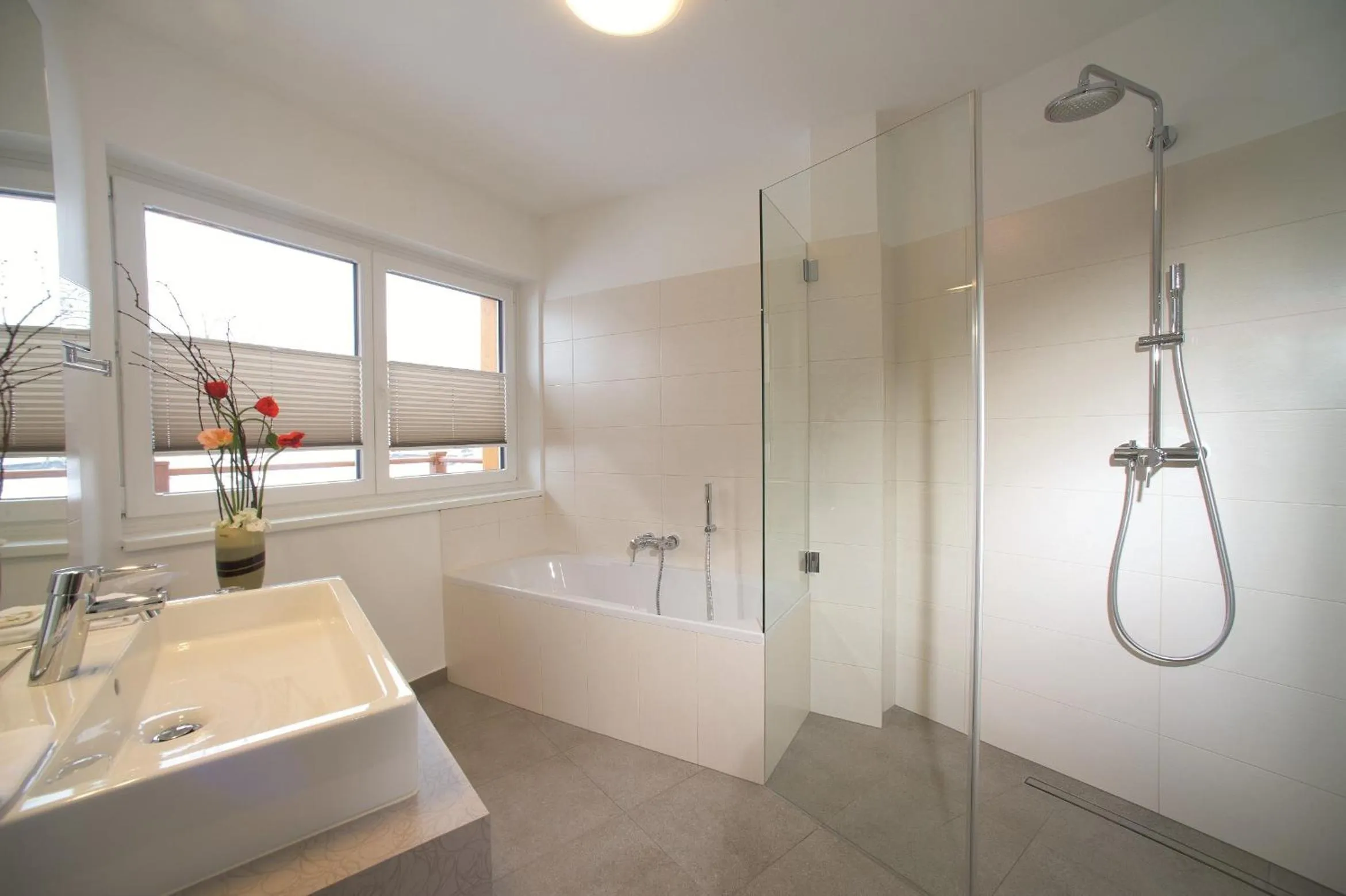 Shower in Hotel Holunderhof