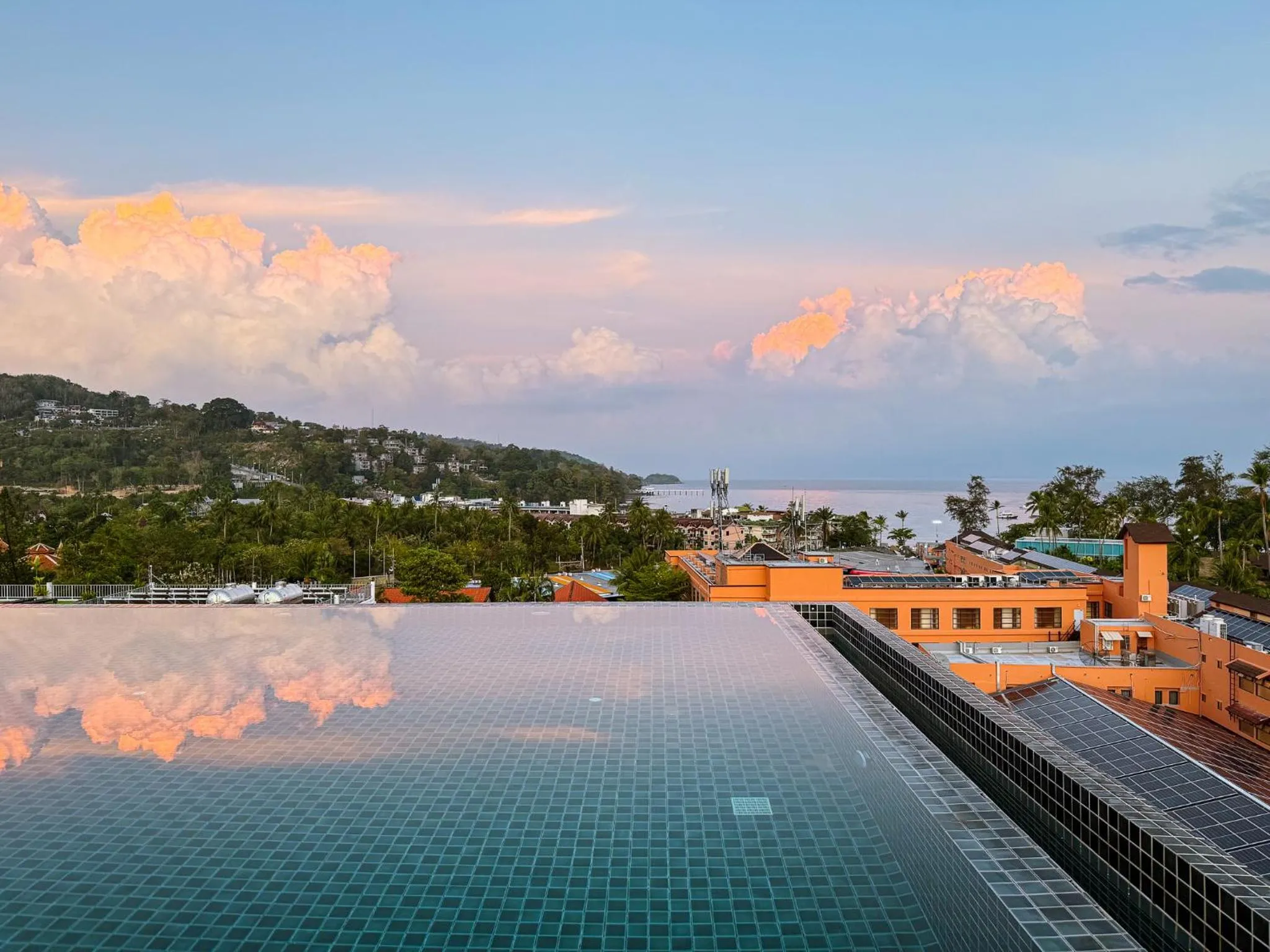 Day in YouDee Hotel Patong - formerly Meir Jarr Hotel Patong